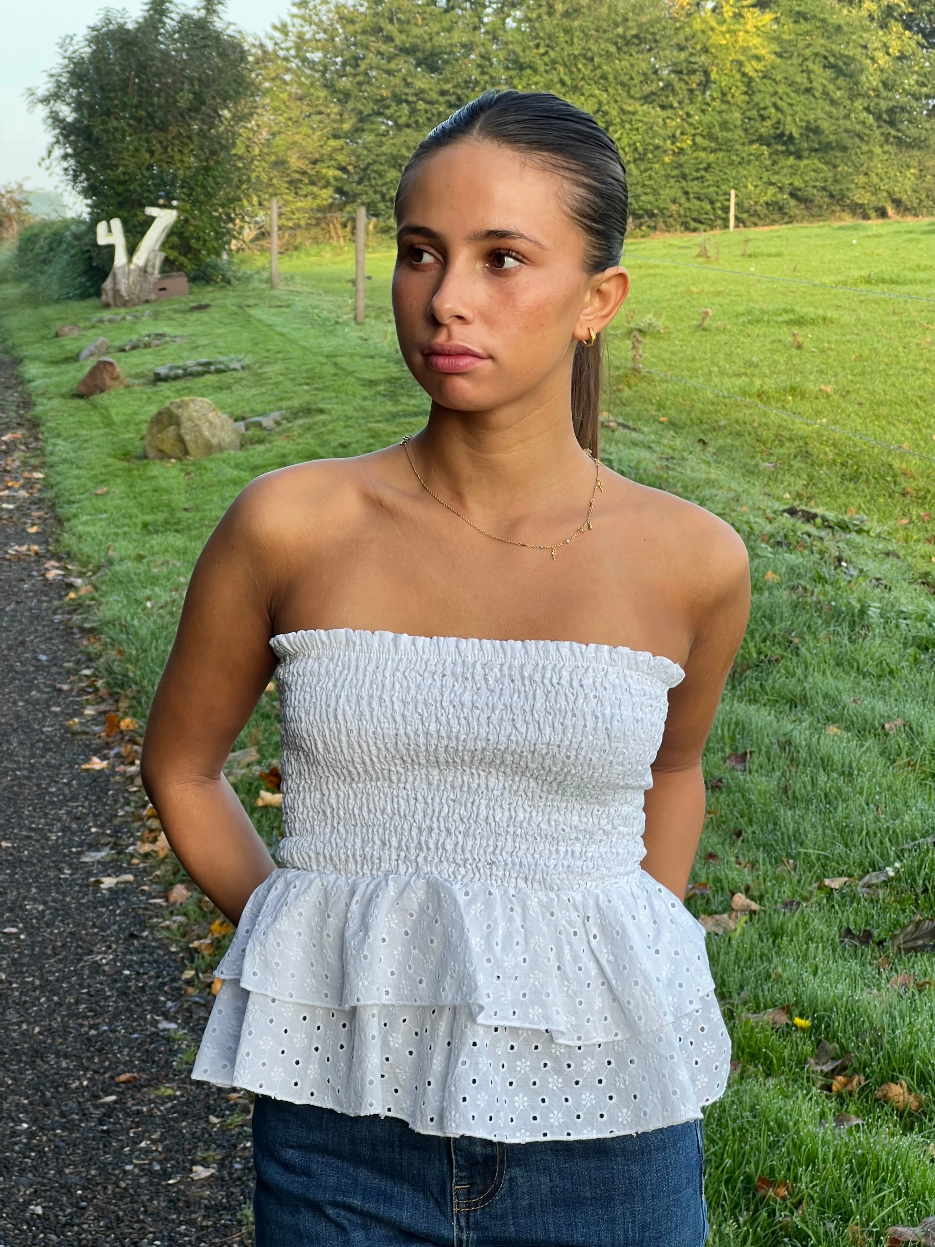 Milla broderi anglaise top - White 2 Milla broderi anglaise top - White