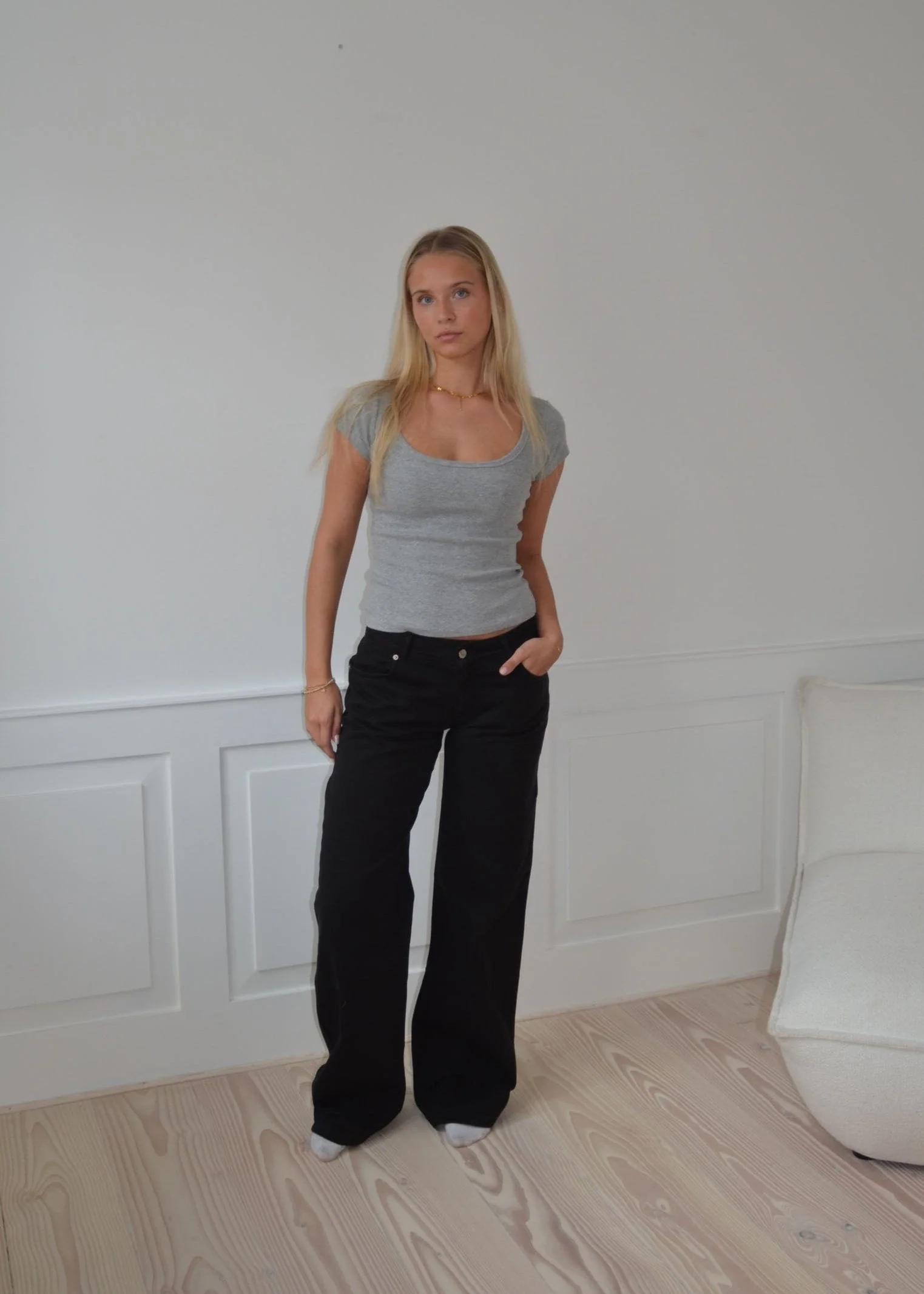 Tuva low waisted jeans - Black 3 Tuva low waisted jeans - Black