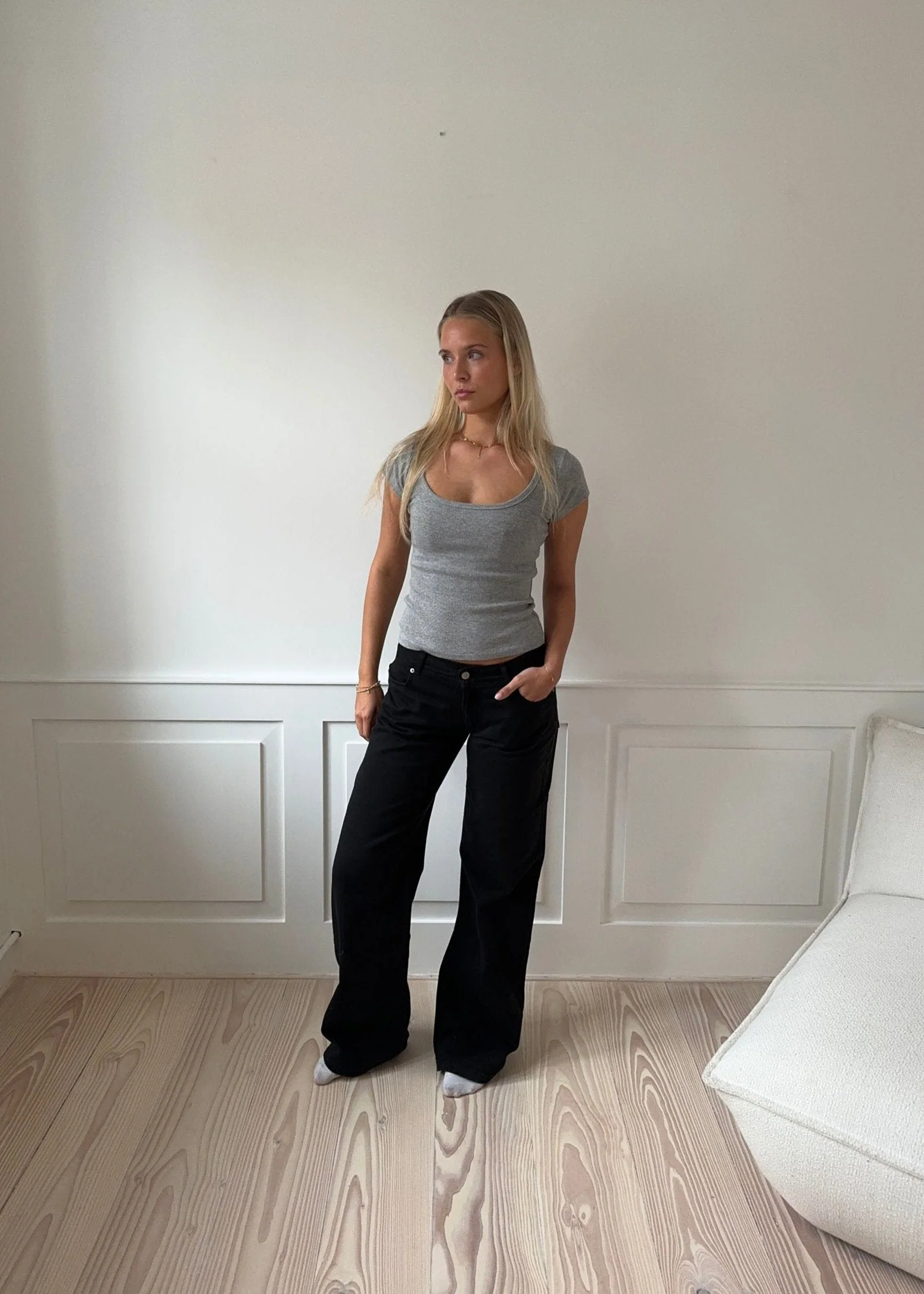 Tuva low waisted jeans - Black 6 Tuva low waisted jeans - Black
