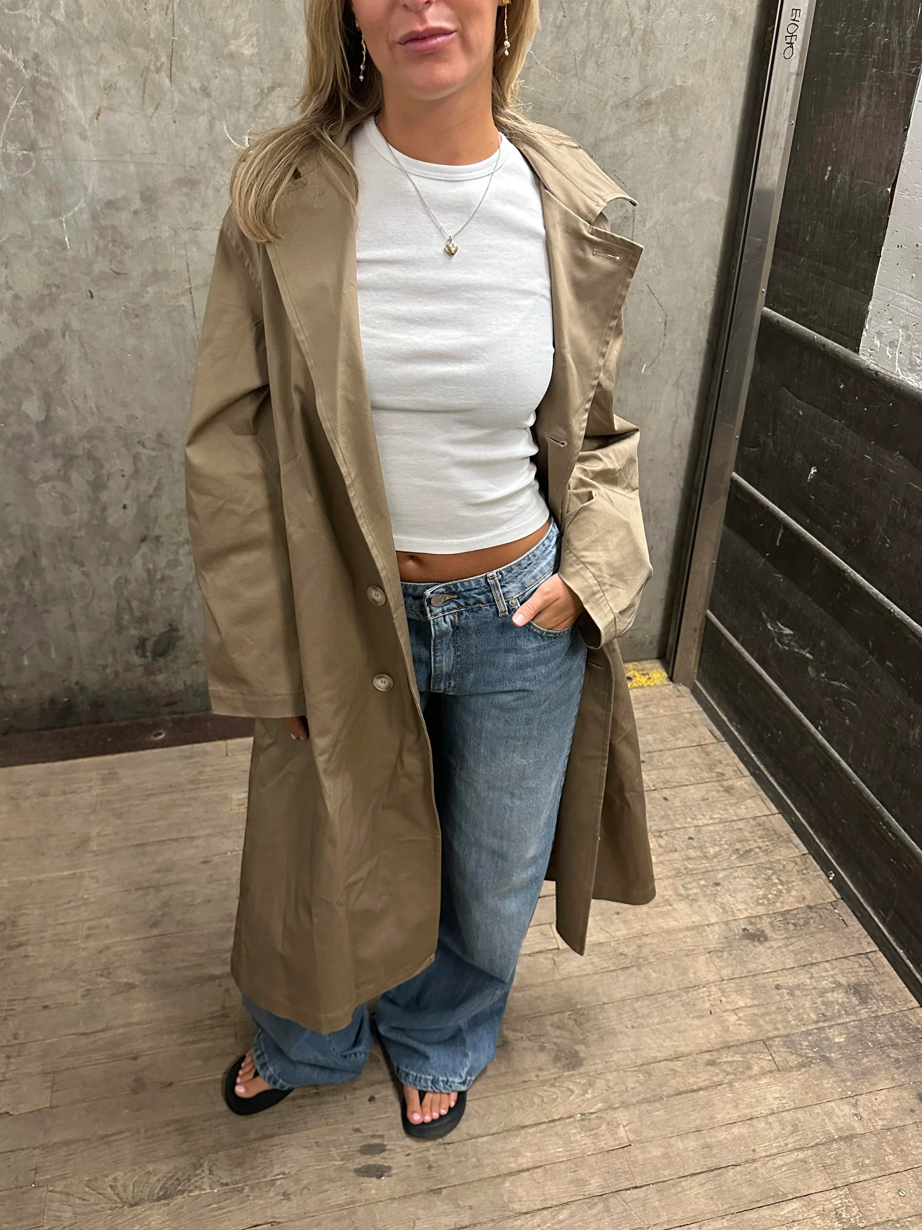 Josefine oversized trenchcoat - Dark beige 9 Josefine oversized trenchcoat - Dark beige