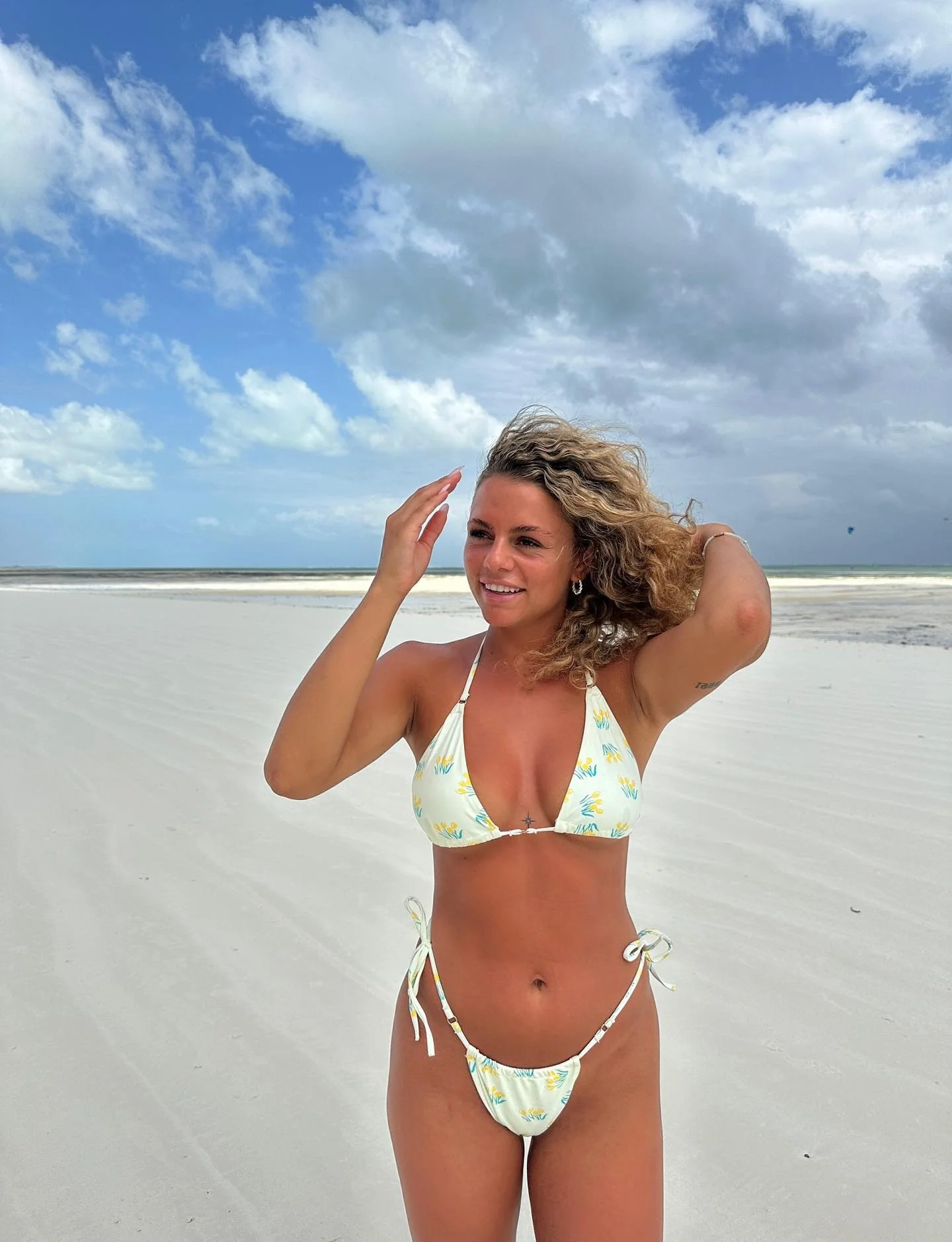 Lillie bikini 6 Lillie bikini