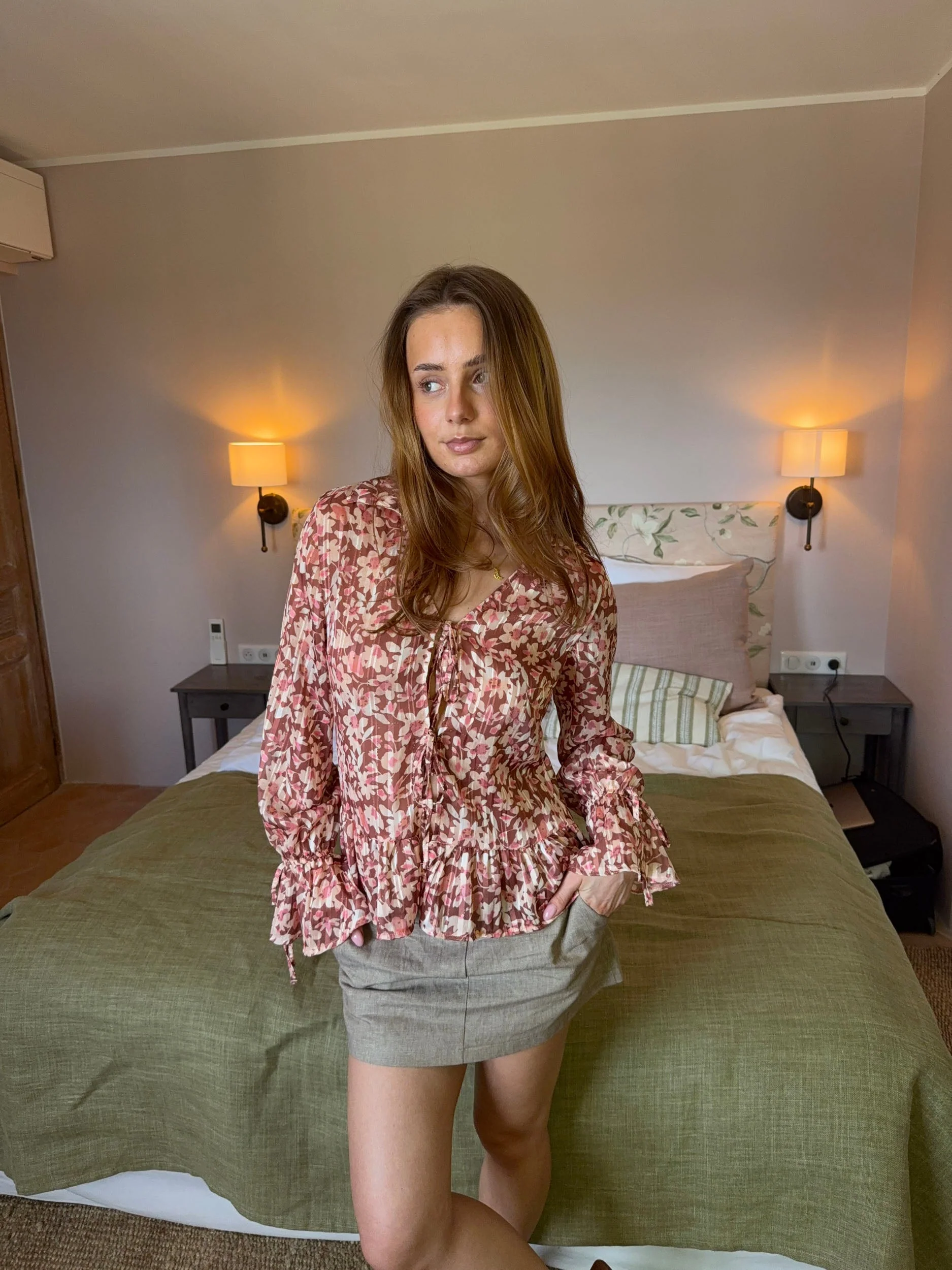 Silina blouse with flowers – Pink/brown 9 Silina blouse with flowers – Pink/brown