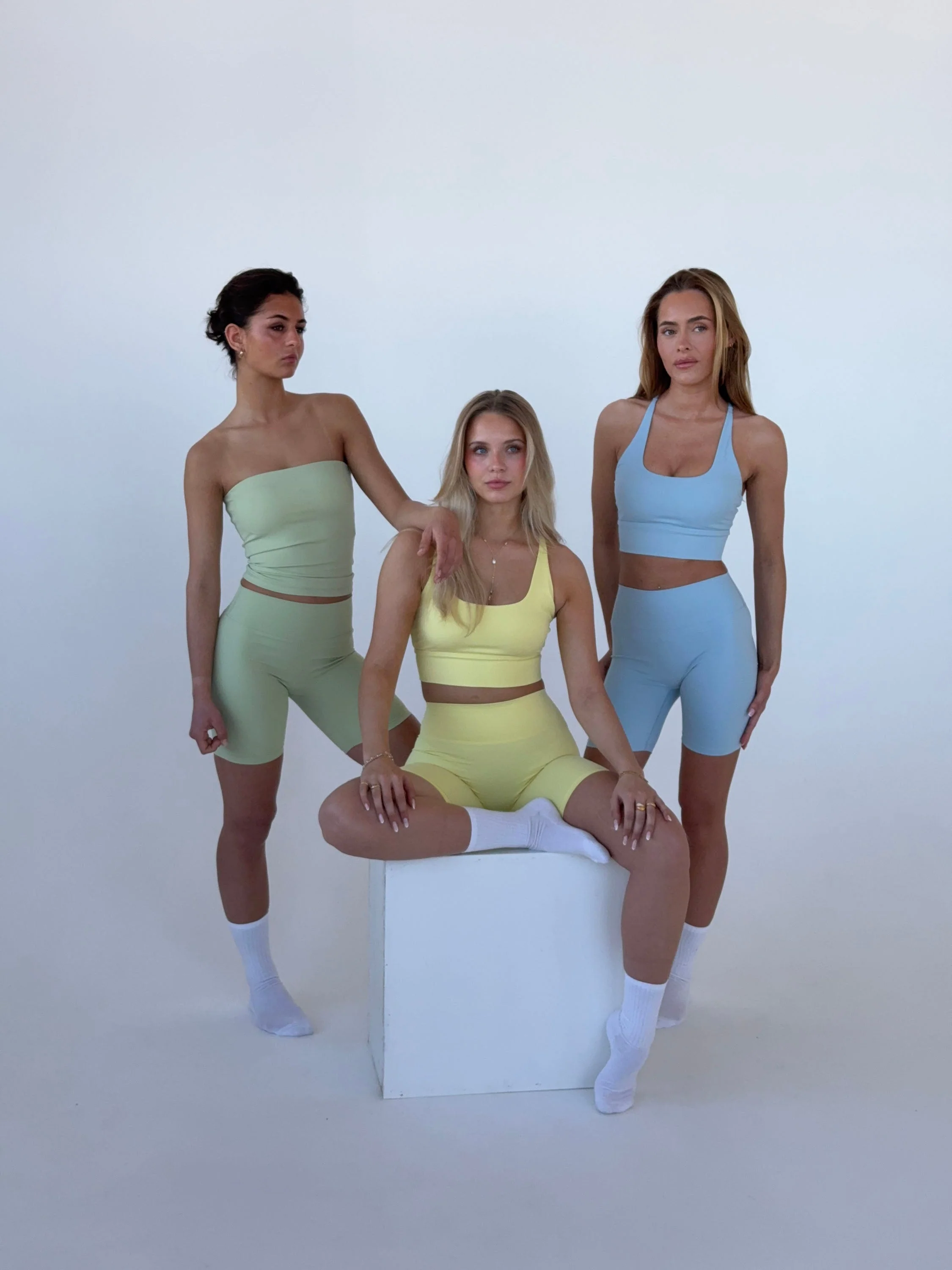 Essential shorts - Sky 3 Essential shorts - Sky
