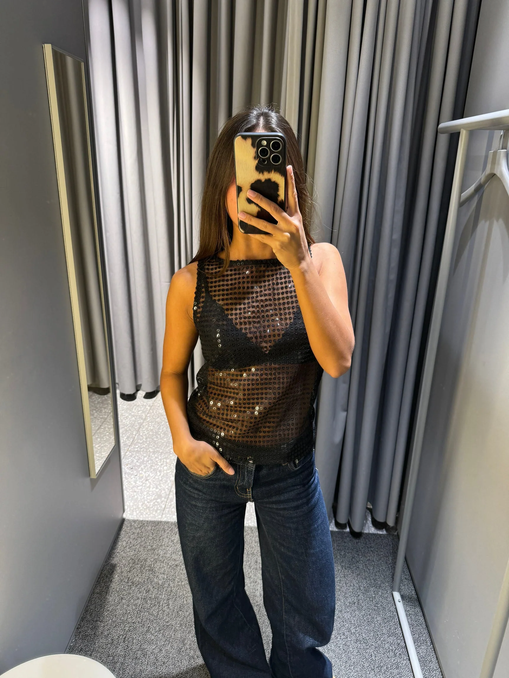Isobel top with sequins - Black 4 Isobel top with sequins - Black