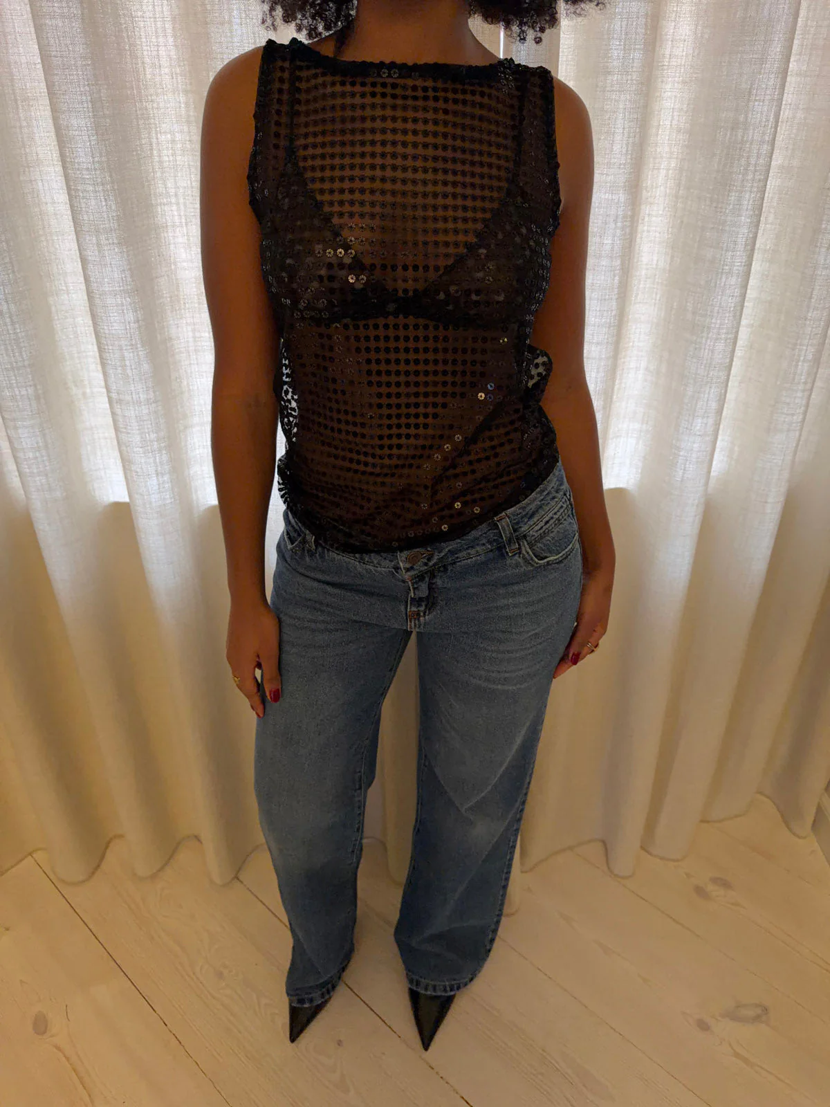 Isobel top with sequins - Black 8 Isobel top with sequins - Black