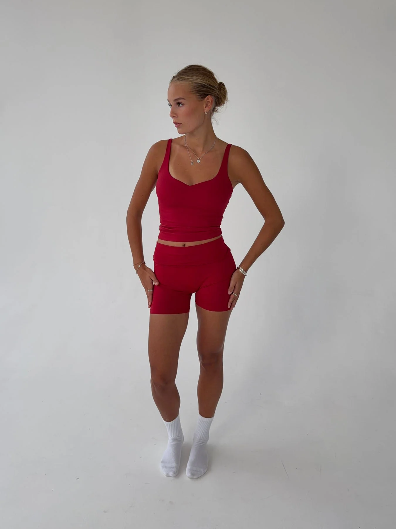 Folded essential shorts - Cherry 12 Folded essential shorts - Cherry