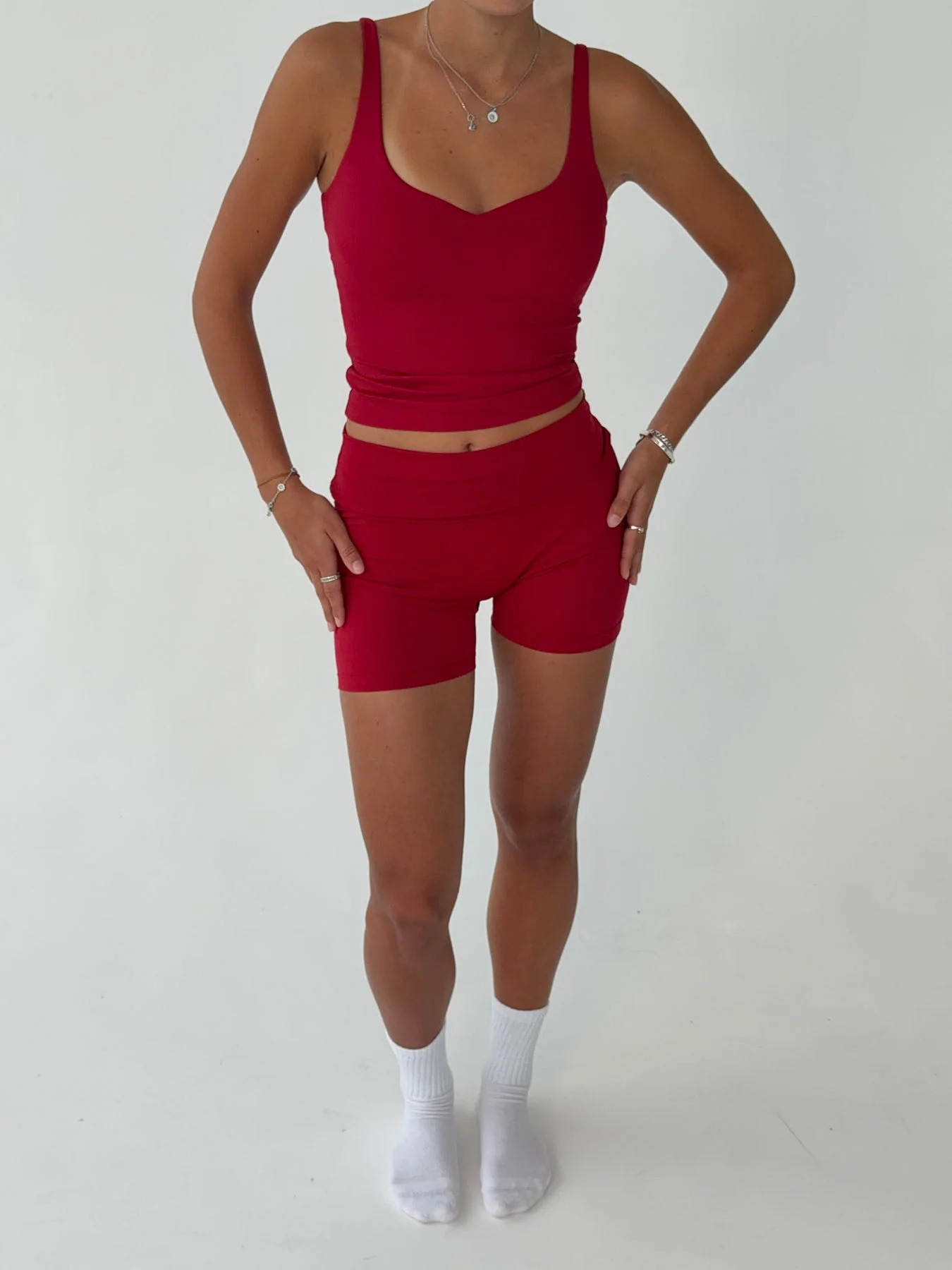 Folded essential shorts - Cherry 2 Folded essential shorts - Cherry