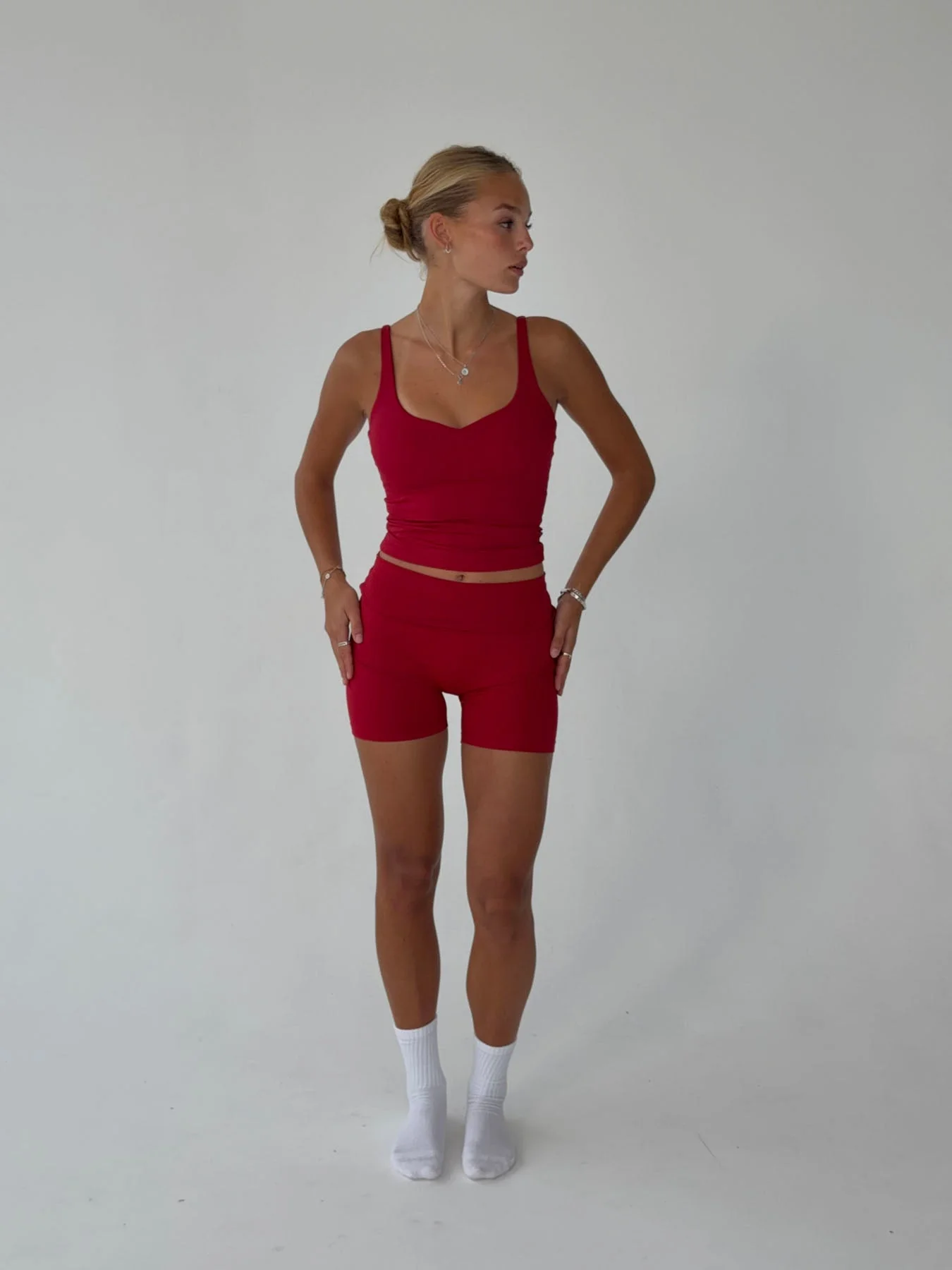 Folded essential shorts - Cherry 8 Folded essential shorts - Cherry