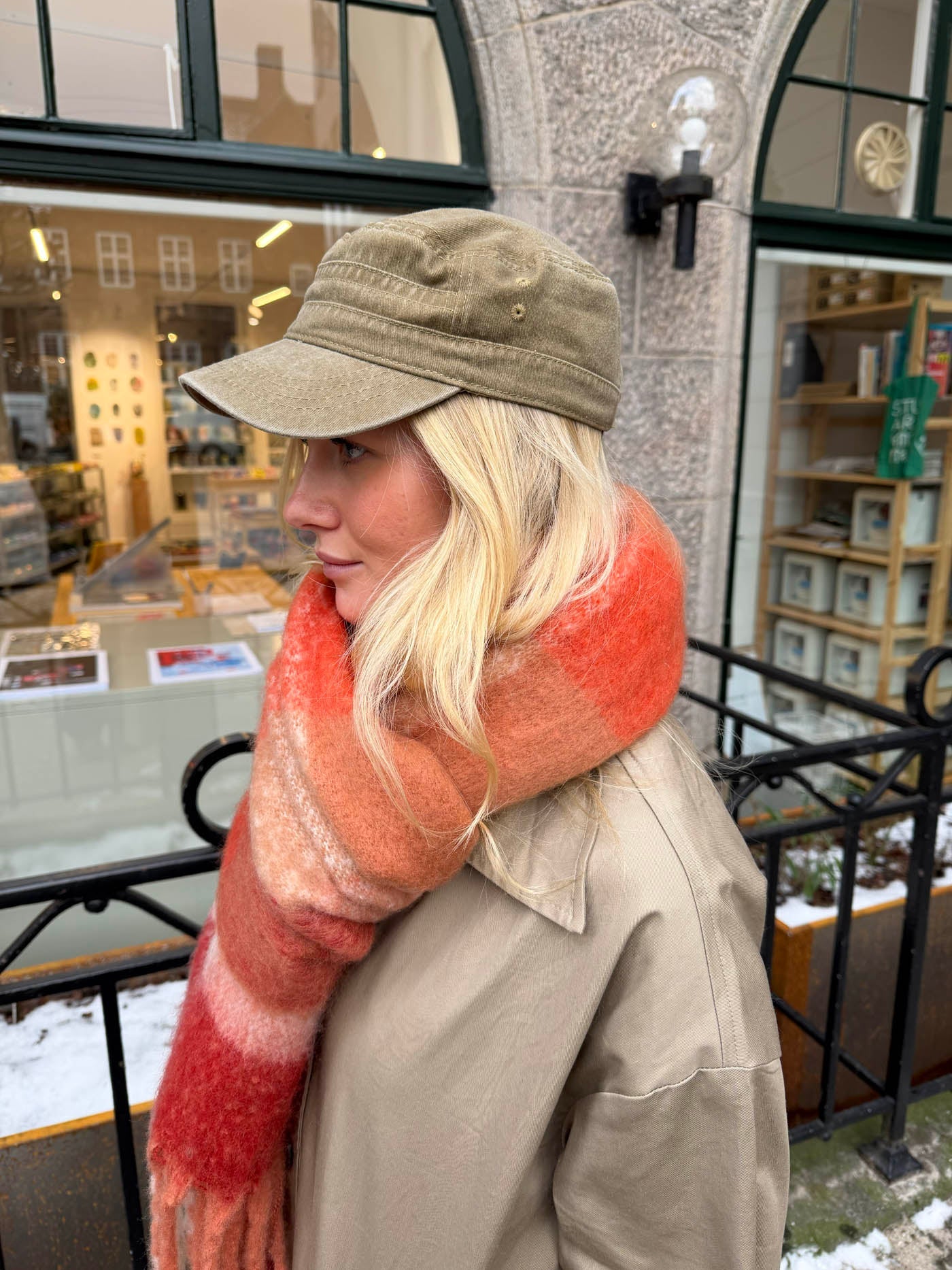 Gale scarf - Red/brown/white 10 Gale scarf - Red/brown/white