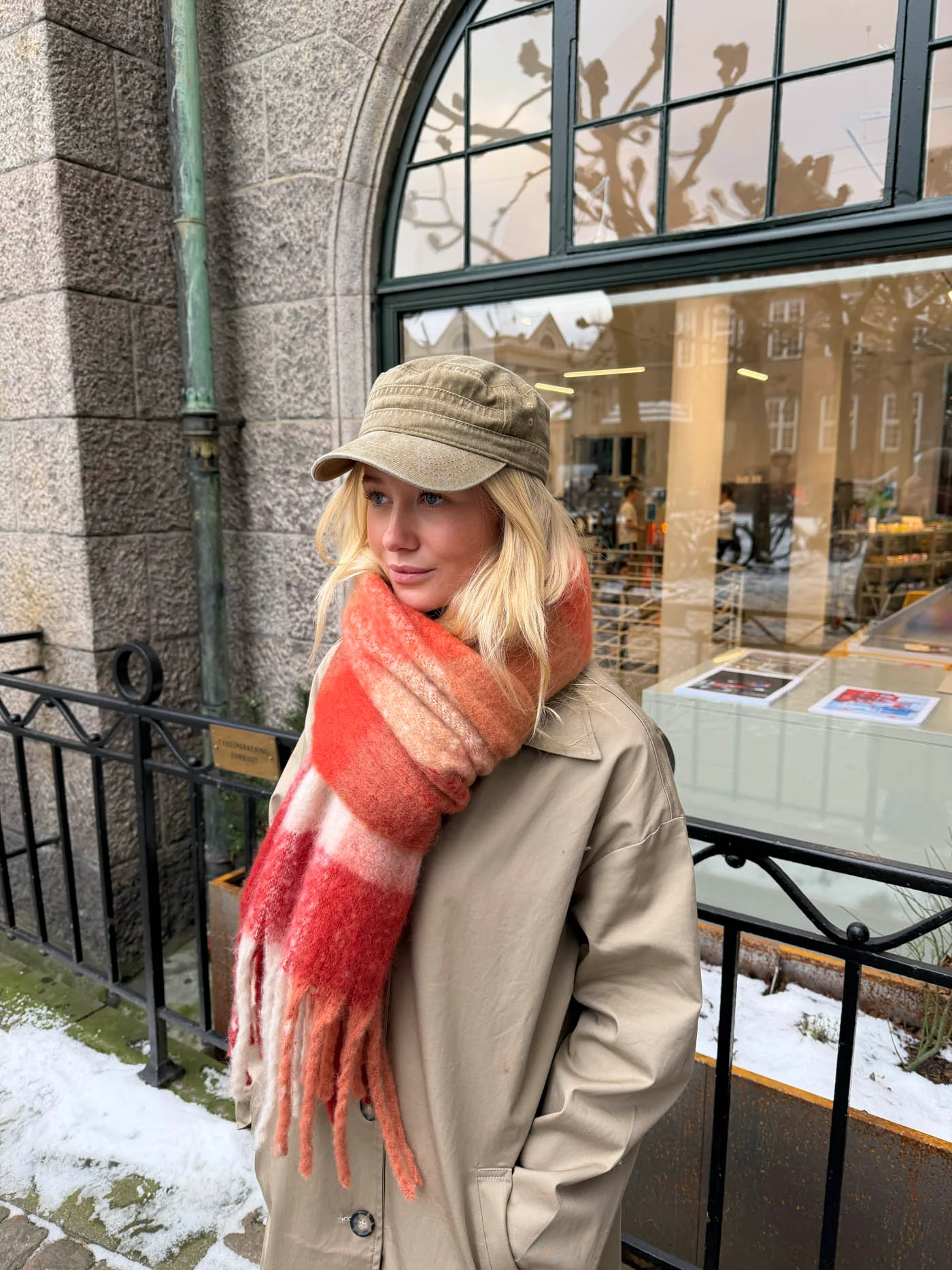 Gale scarf - Red/brown/white 3 Gale scarf - Red/brown/white
