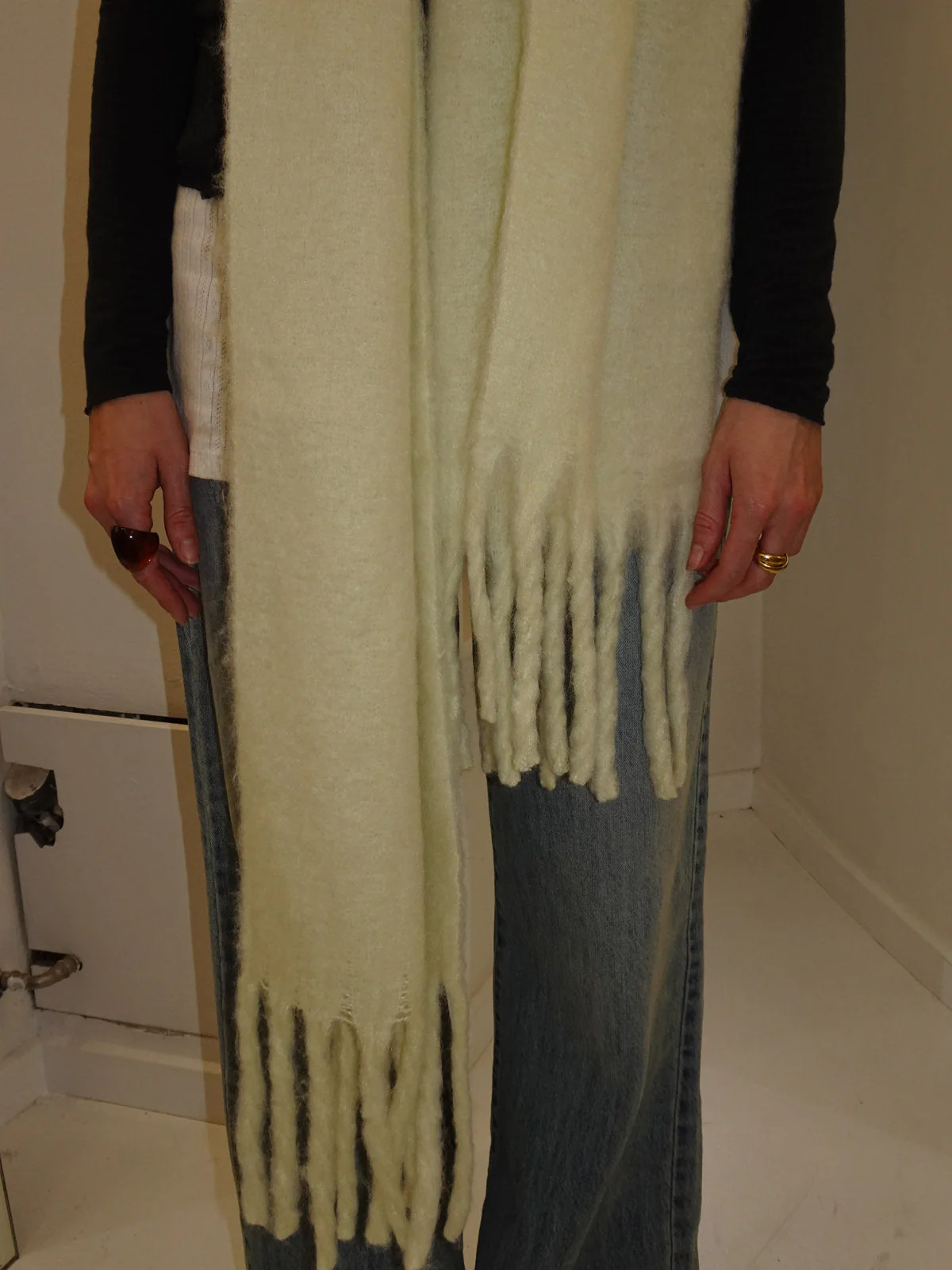 Gale scarf - Yellow/off white 4 Gale scarf - Yellow/off white