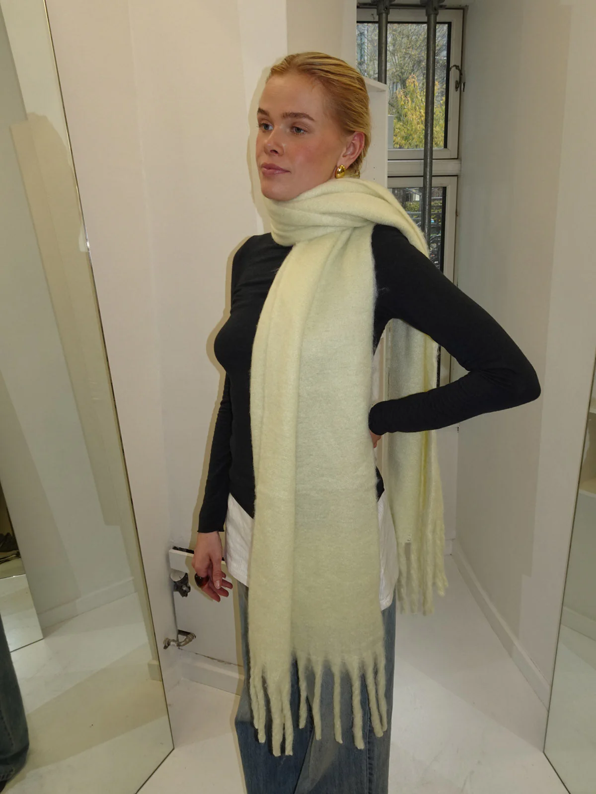 Gale scarf - Yellow/off white 9 Gale scarf - Yellow/off white
