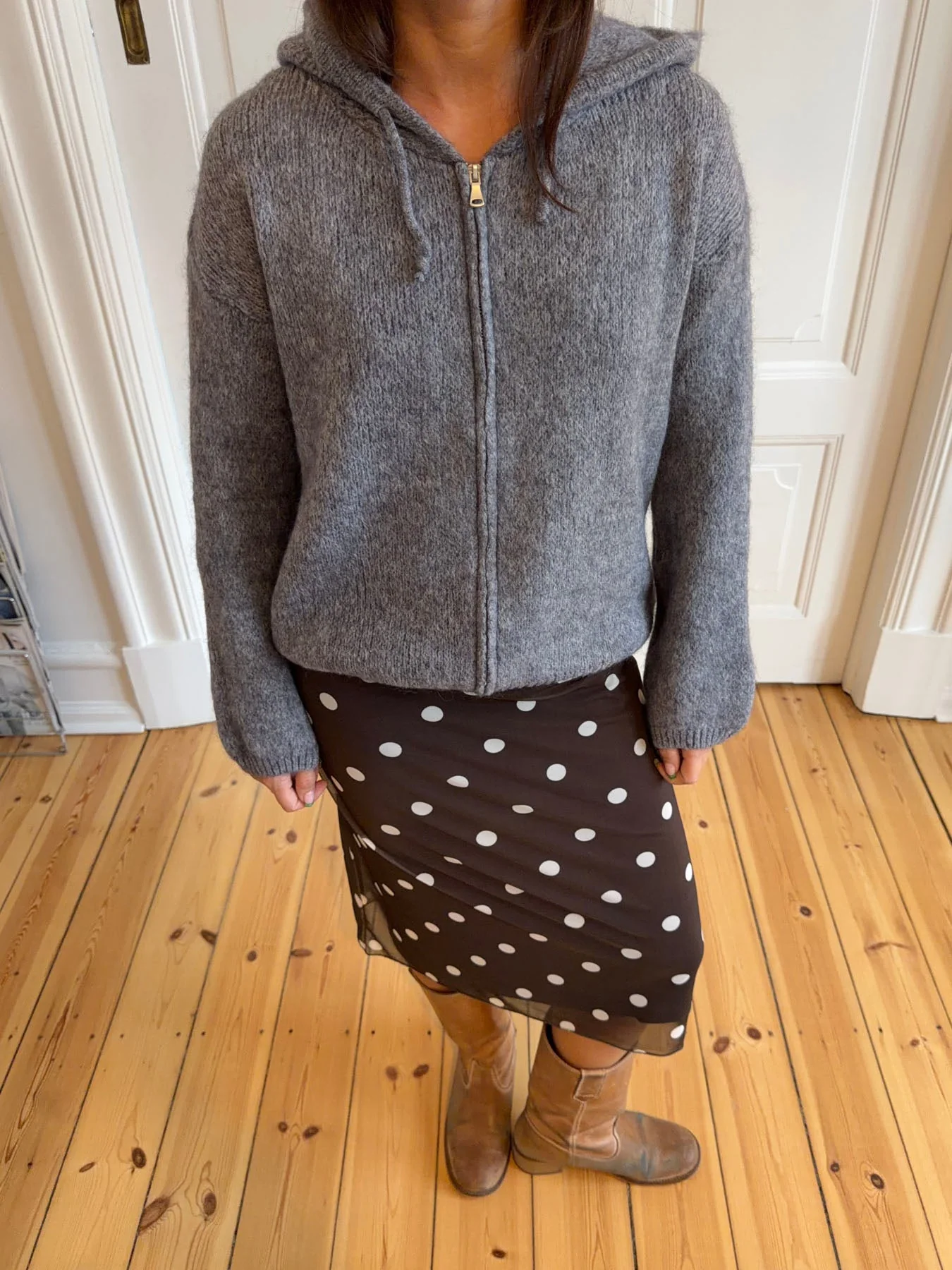 Gregina knitted hoodie with zip - Grey 2 Gregina knitted hoodie with zip - Grey