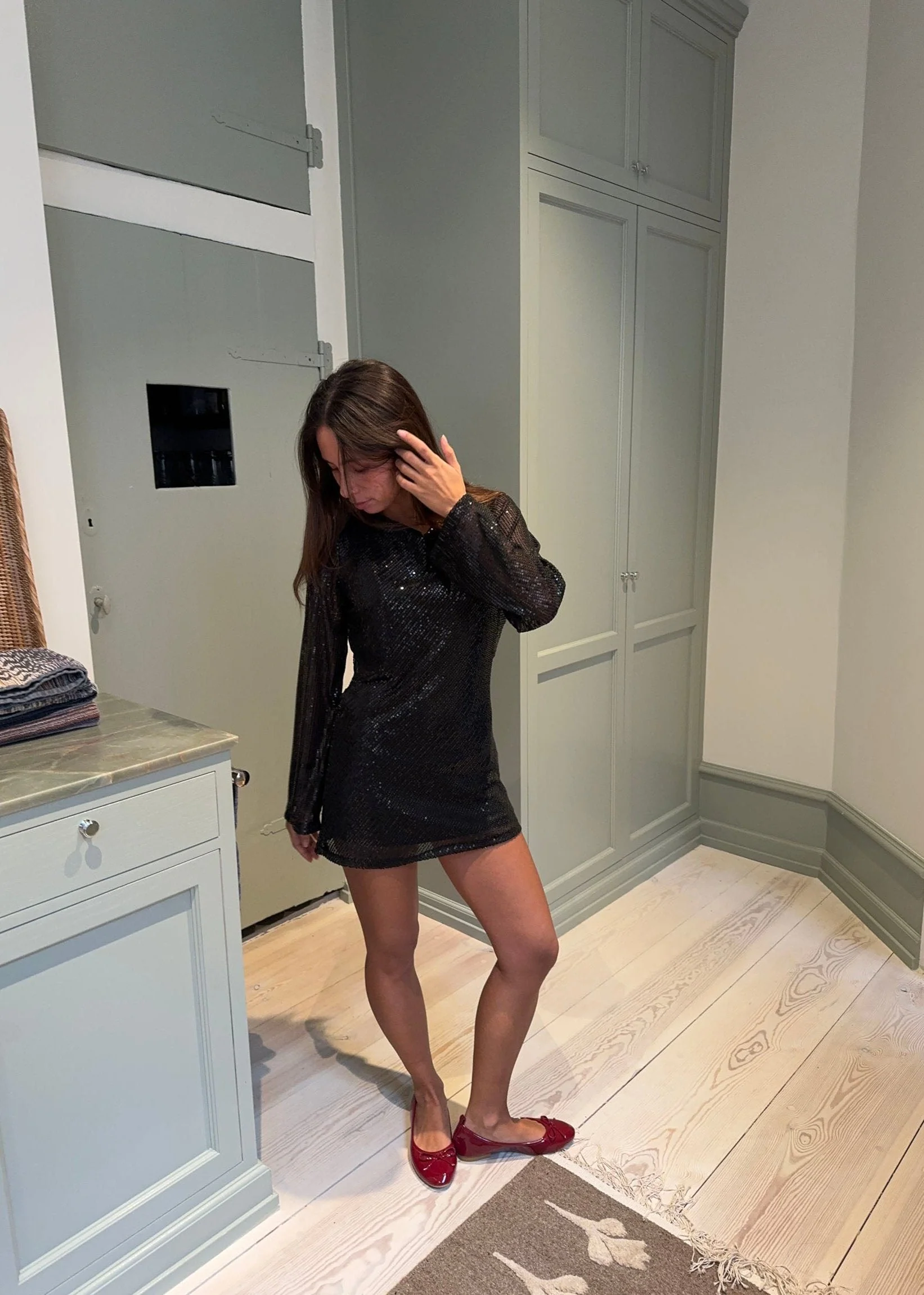 Alberta sequin dress (petite) - Black 5 Alberta sequin dress (petite) - Black