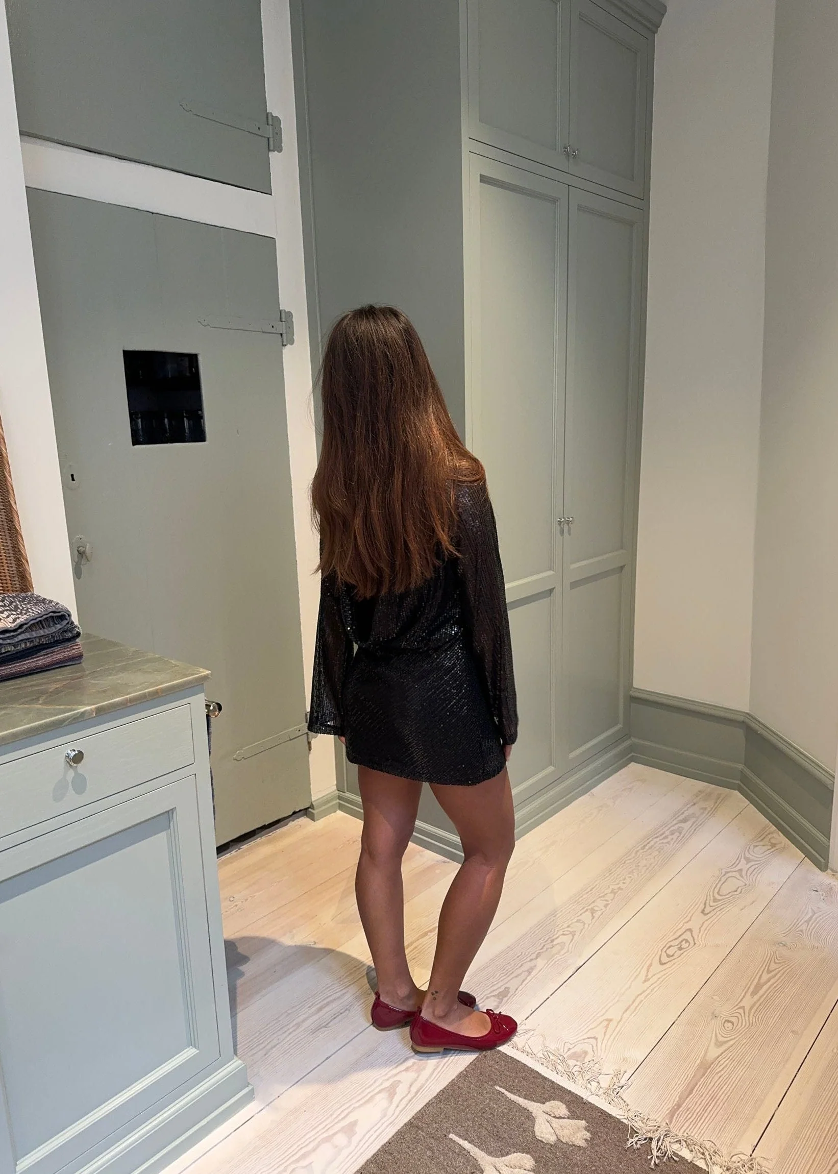 Alberta sequin dress (petite) - Black 6 Alberta sequin dress (petite) - Black