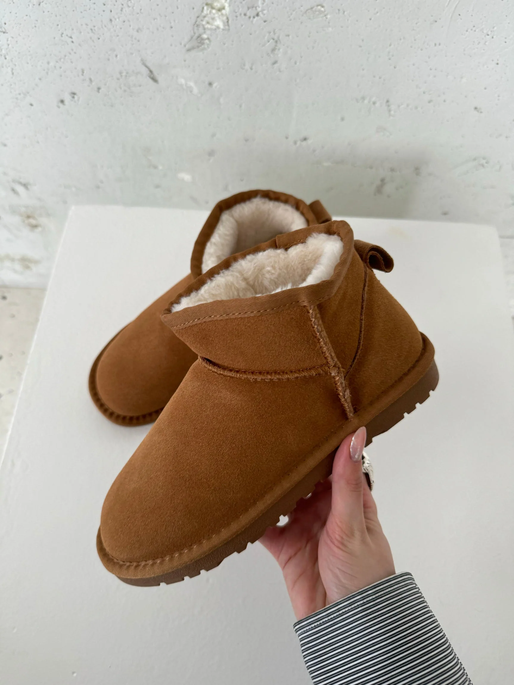 Malabo teddy boots short - Camel 2 Malabo teddy boots short - Camel