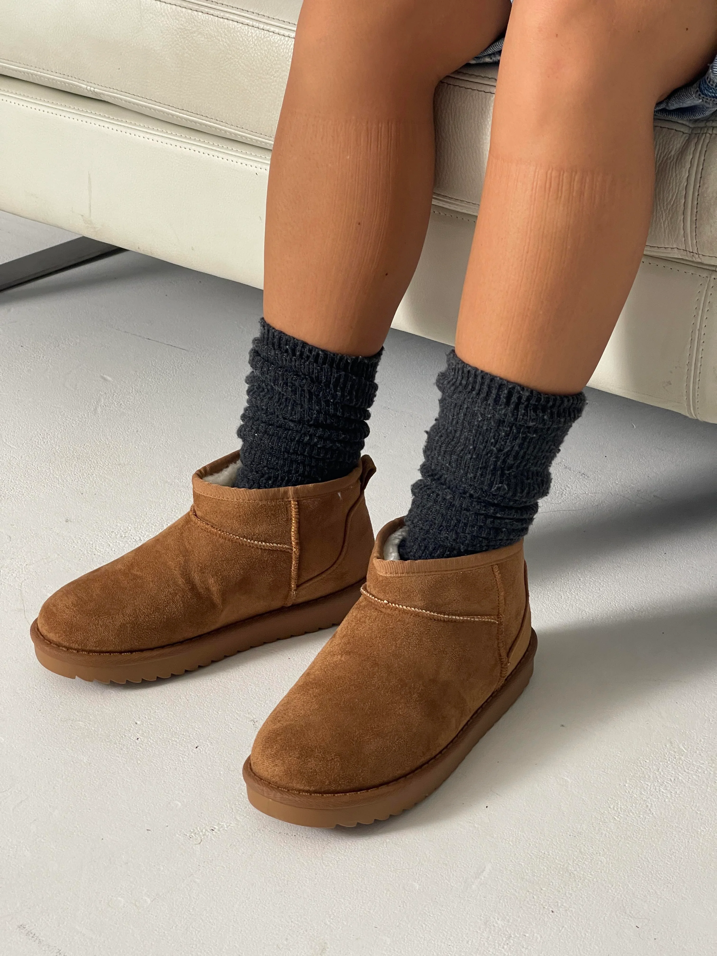 Malabo teddy boots short - Camel 8 Malabo teddy boots short - Camel
