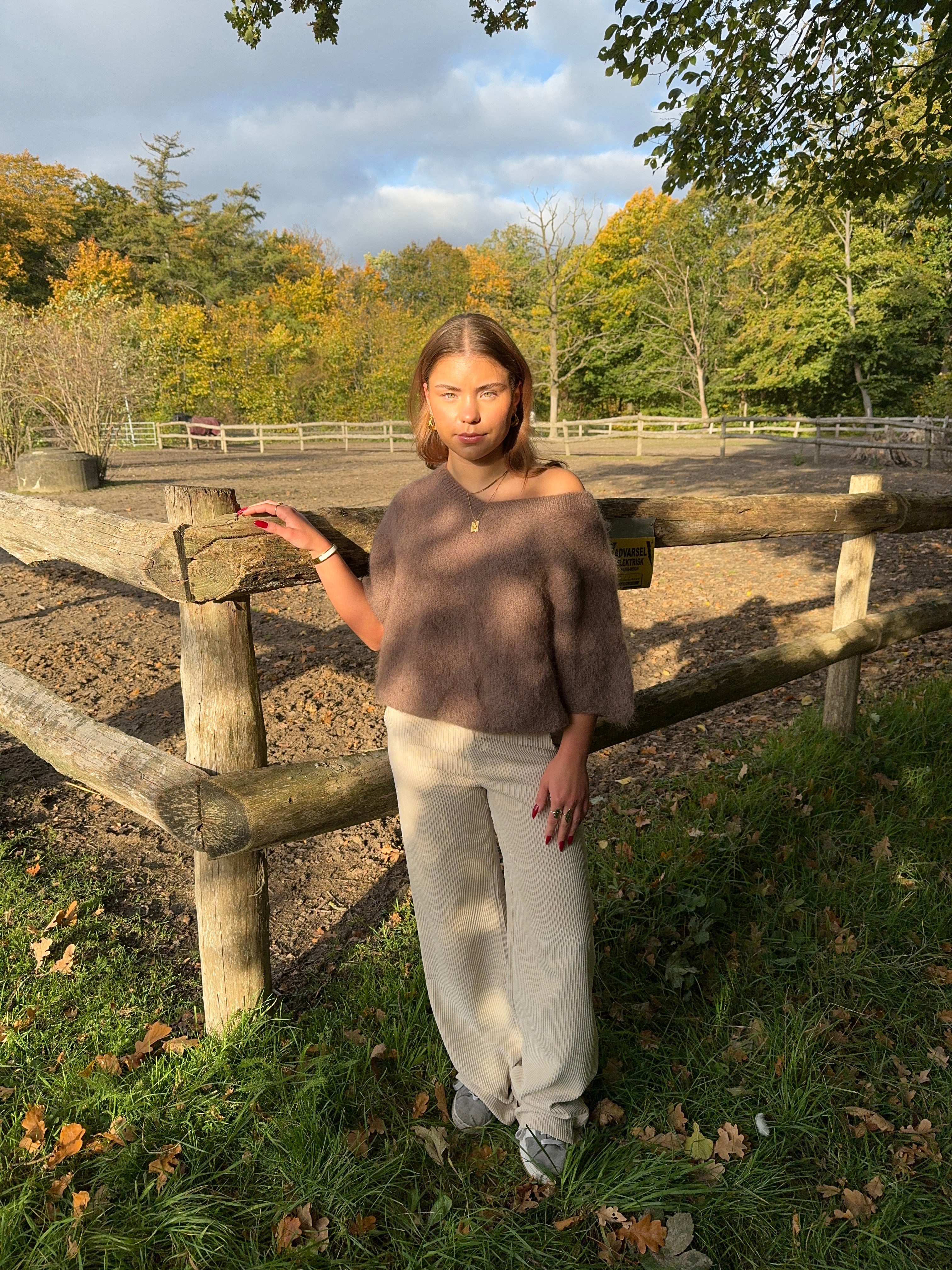 Rancy knitted mohair tee - Brown 4 Rancy knitted mohair tee - Brown