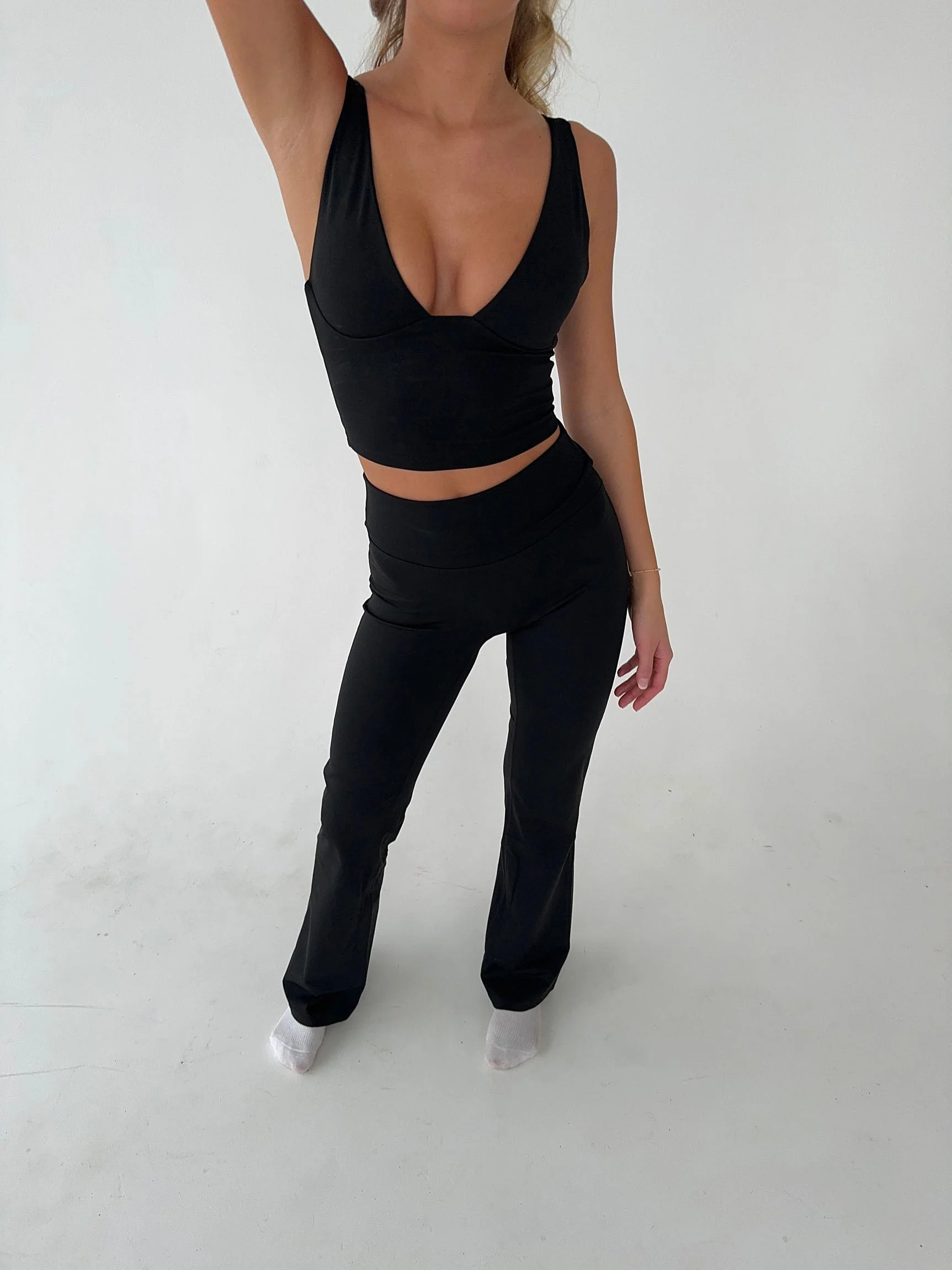 Ultimate v-neck top - Jet Black 12 Ultimate v-neck top - Jet Black