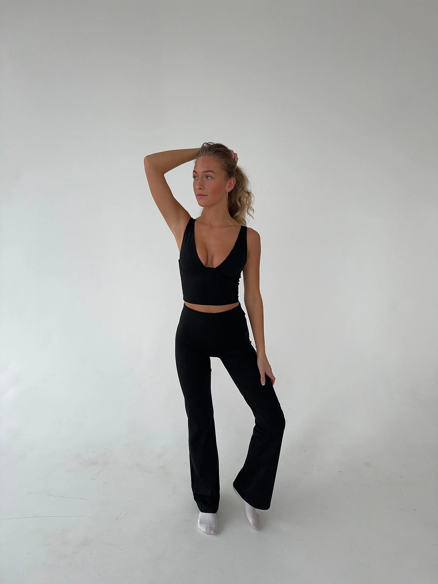 Ultimate v-neck top - Jet Black 4 Ultimate v-neck top - Jet Black