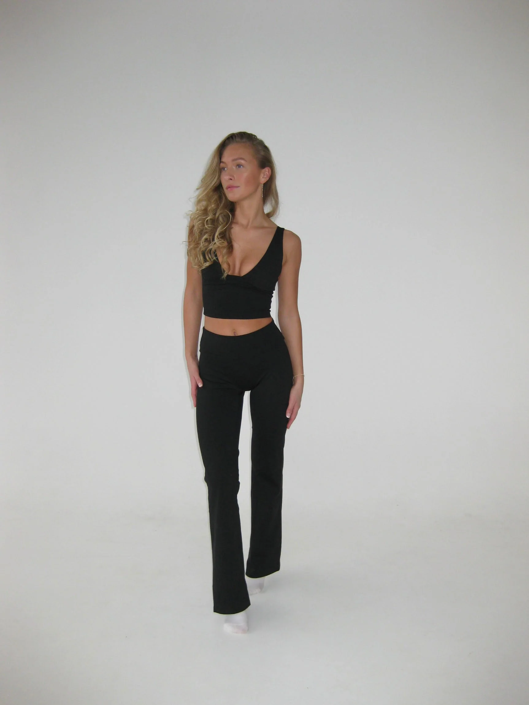 Ultimate v-neck top - Jet Black 6 Ultimate v-neck top - Jet Black