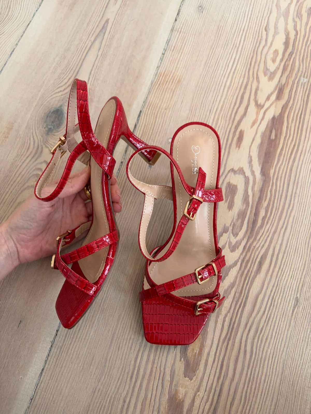 Katianna heels with buckle details – Red 9 Katianna heels with buckle details – Red