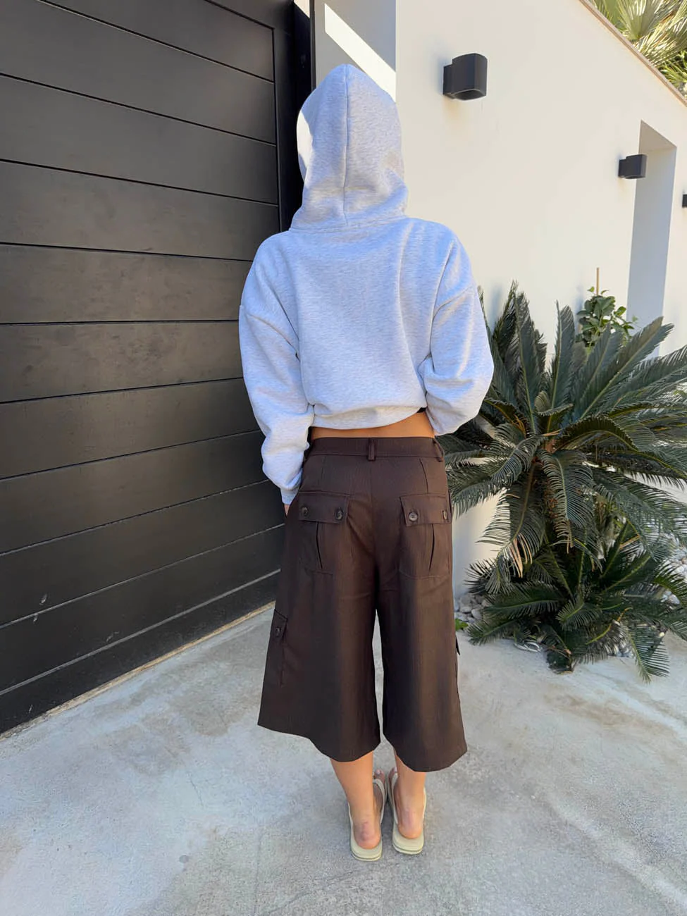 Kelsey bermuda shorts with pin stripes - Brown 8 Kelsey bermuda shorts with pin stripes - Brown