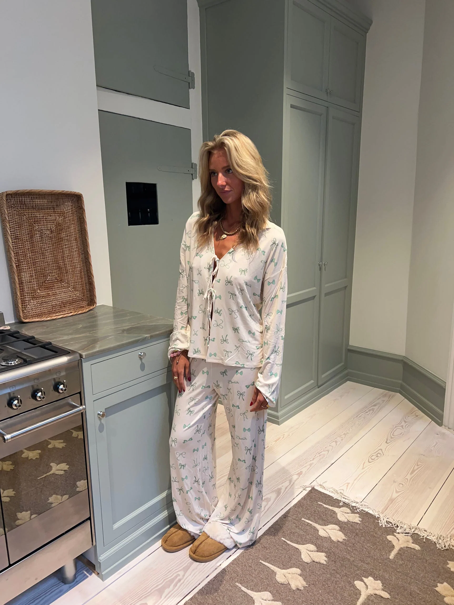 Linnea pyjamas blouse with bows - Off white 1 Linnea pyjamas blouse with bows - Off white