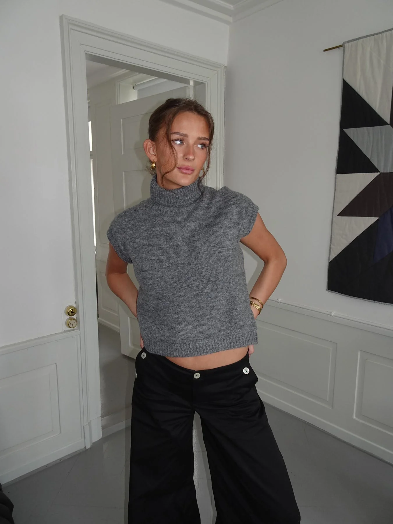 Linua vest with turtleneck - Grey 5 Linua vest with turtleneck - Grey