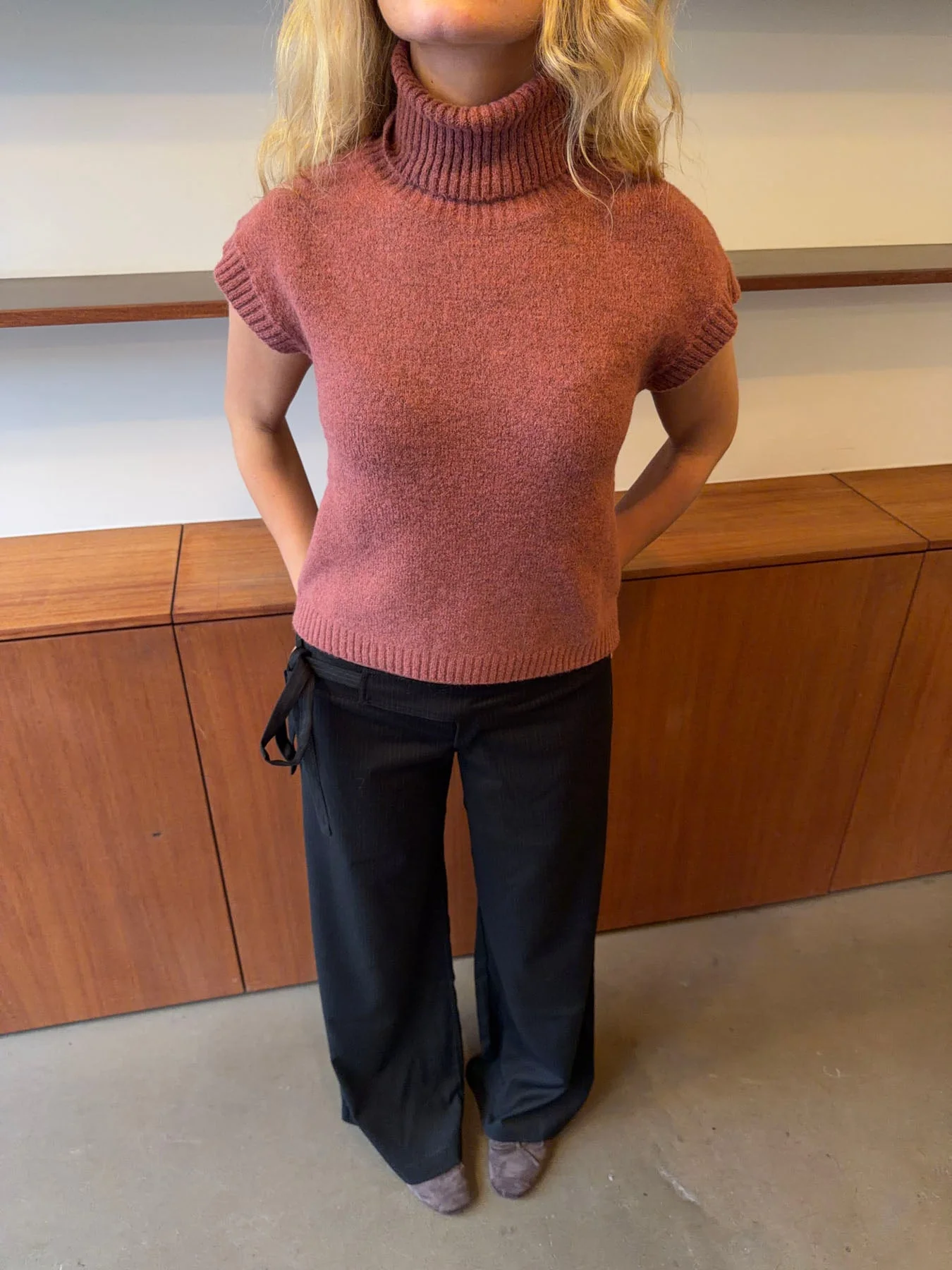 Linua vest with Turtleneck – Rust/rose 2 Linua vest with Turtleneck – Rust/rose