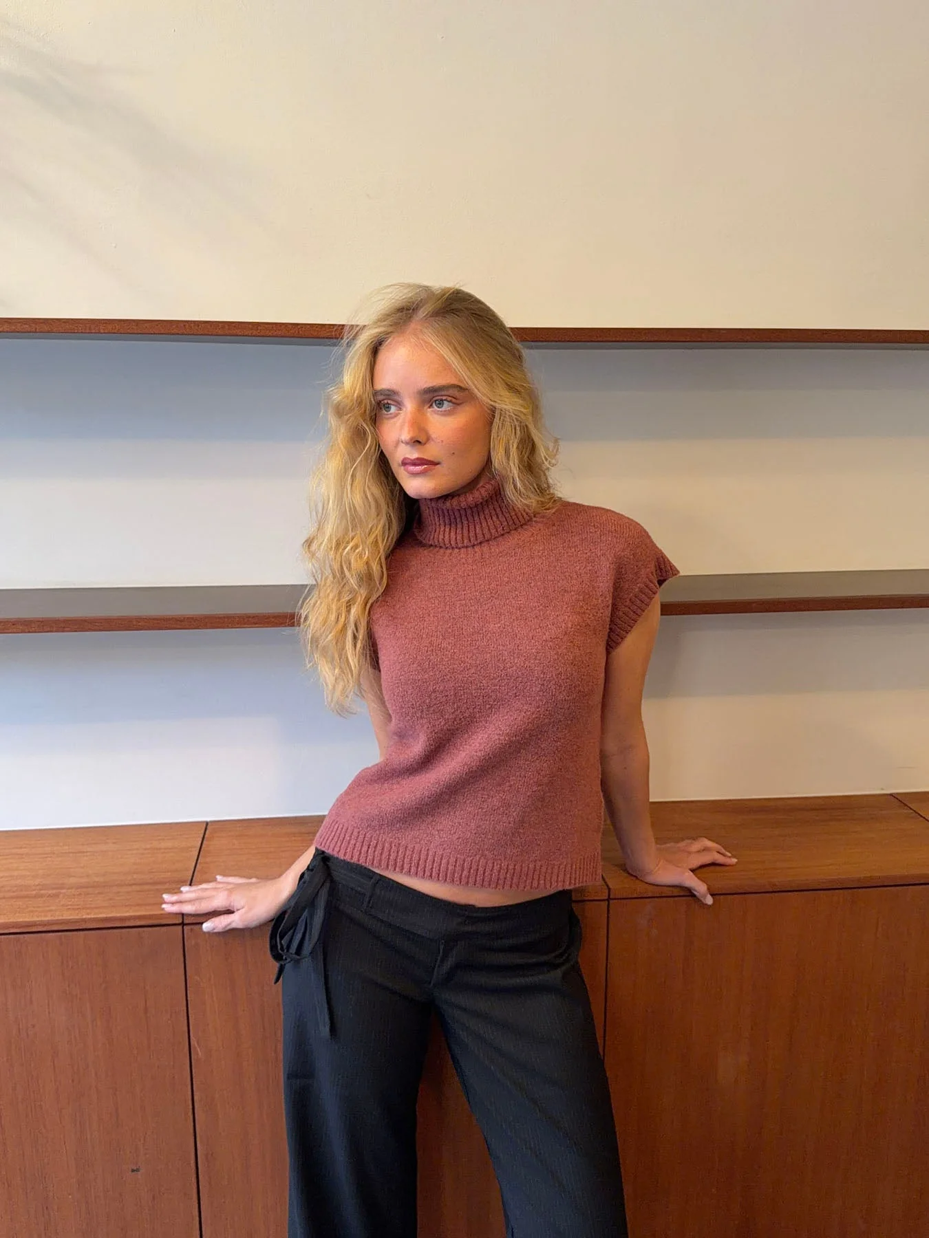 Linua vest with Turtleneck – Rust/rose 7 Linua vest with Turtleneck – Rust/rose