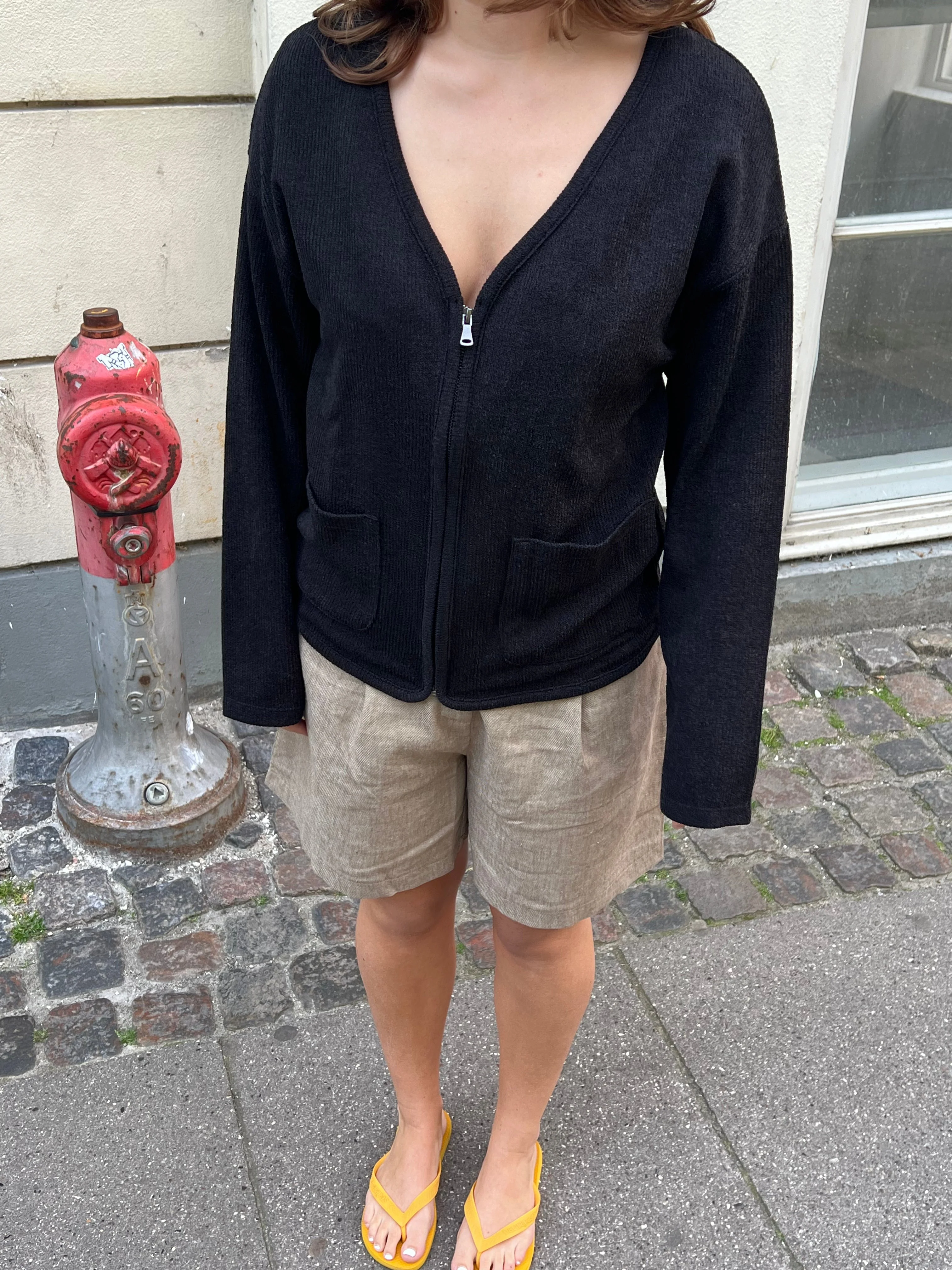Madison cardigan with zipper - Black 2 Madison cardigan with zipper - Black