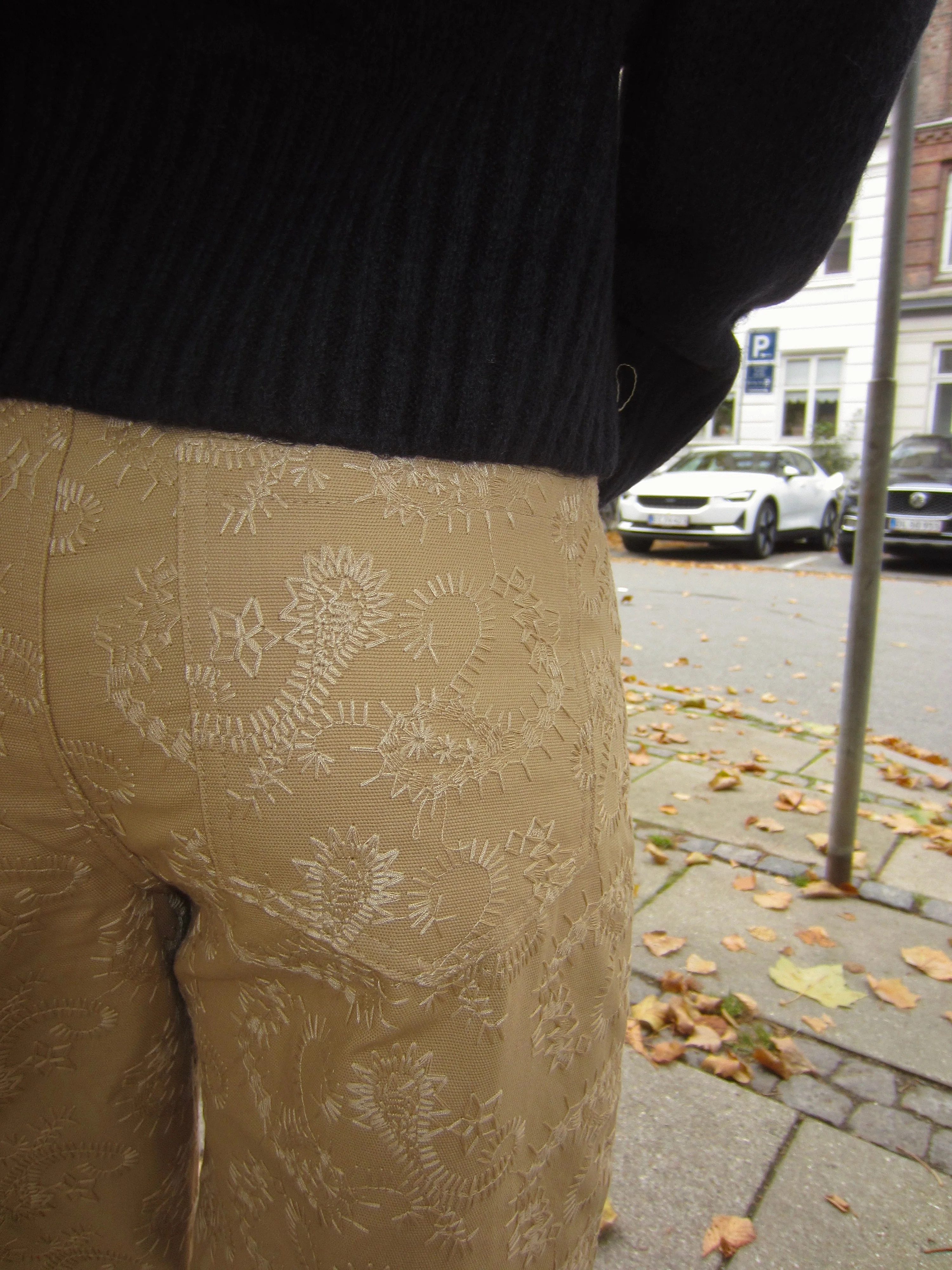 Mirah pants with pattern - Beige 3 Mirah pants with pattern - Beige
