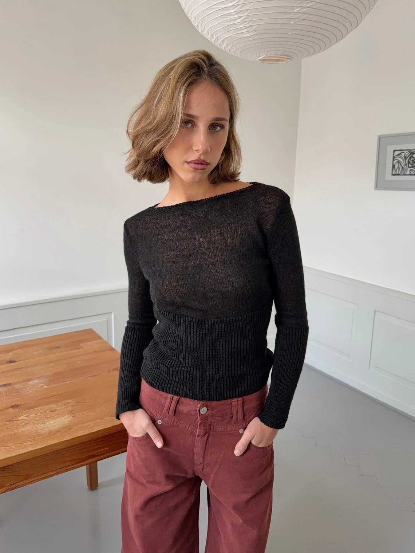 Lova fitted knit sweater – Black