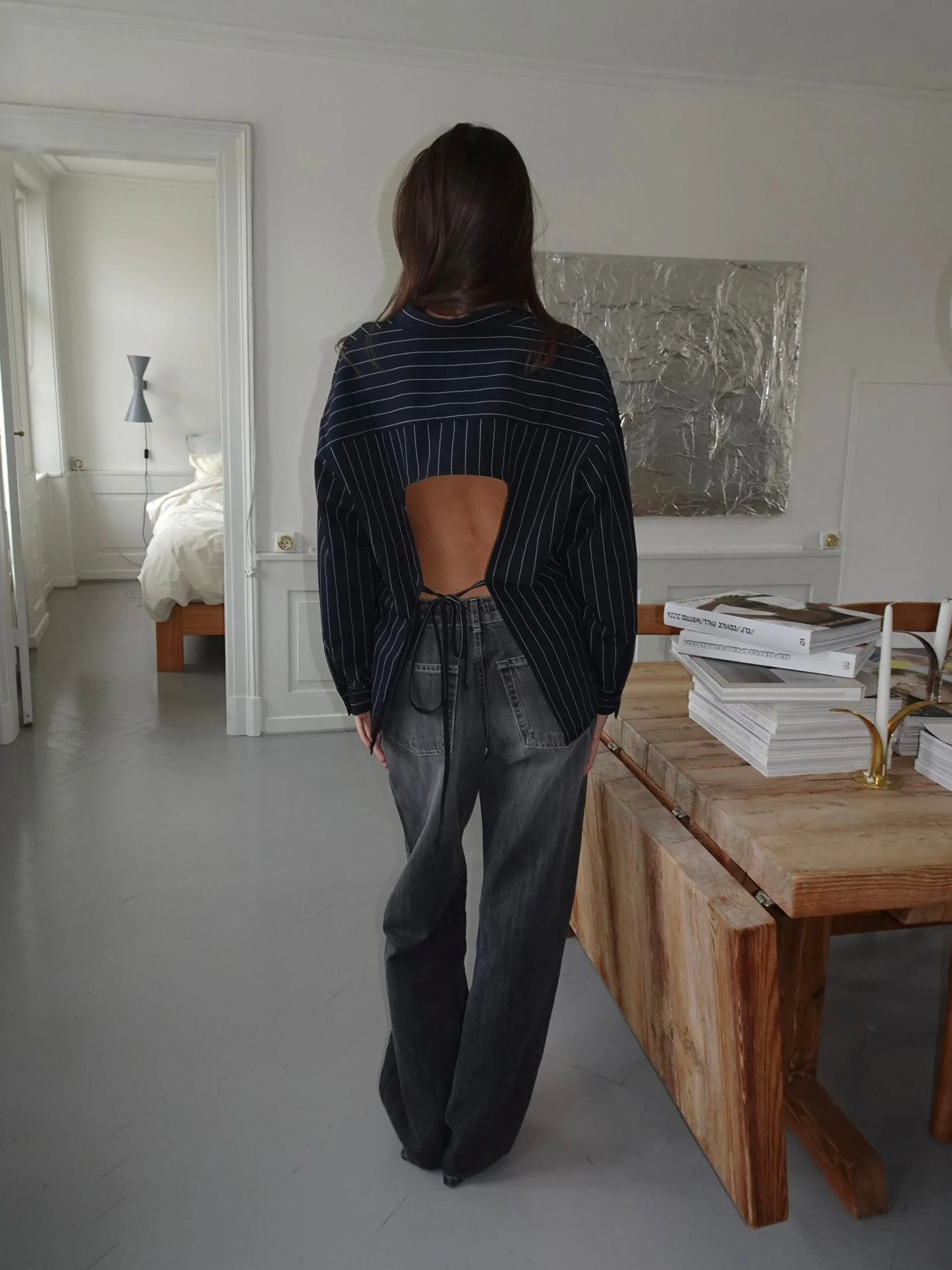 Miki striped shirt with open back - Navy 4 Miki striped shirt with open back - Navy
