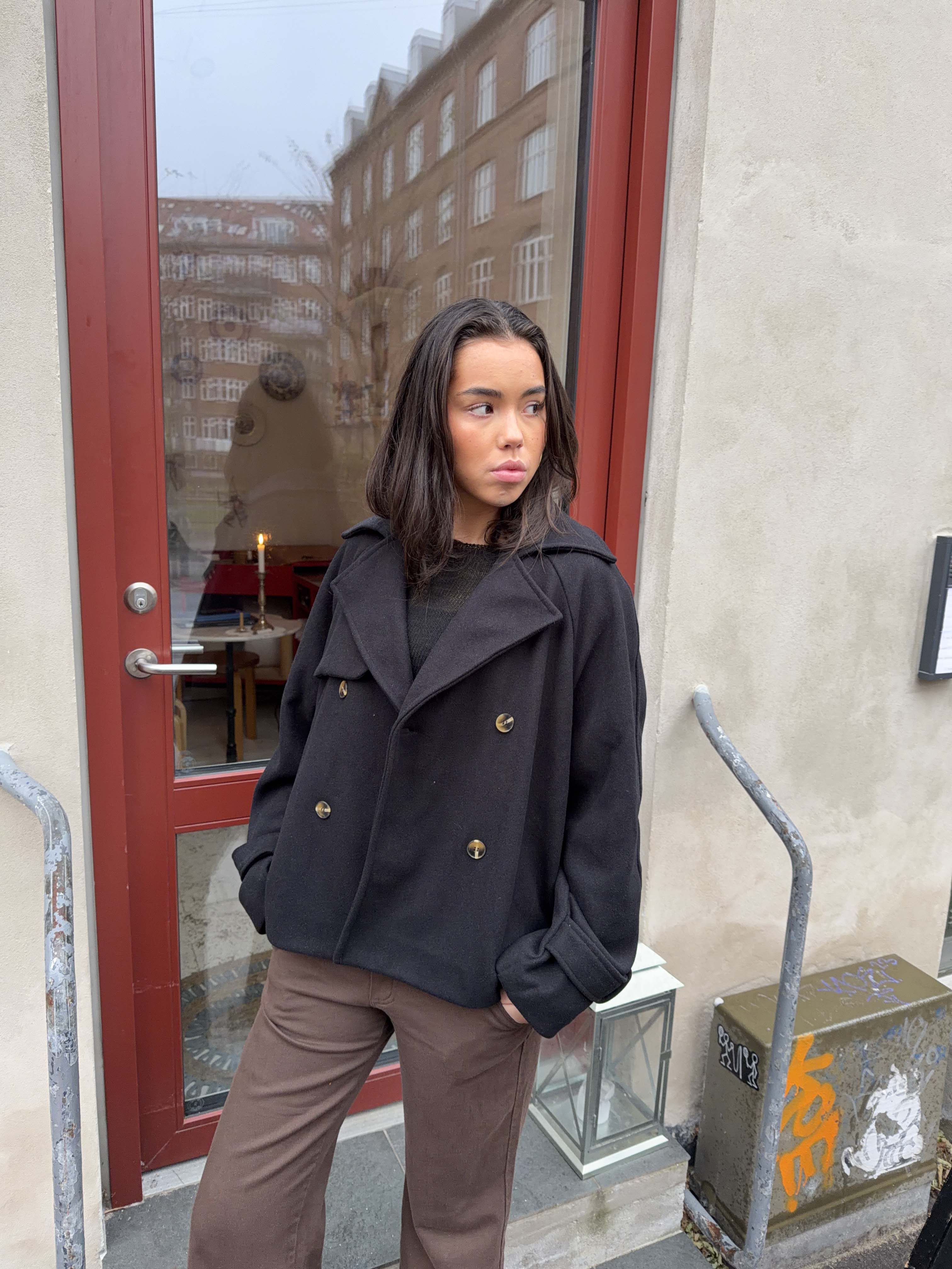 Partricia short trenchcoat - Black 5 Partricia short trenchcoat - Black