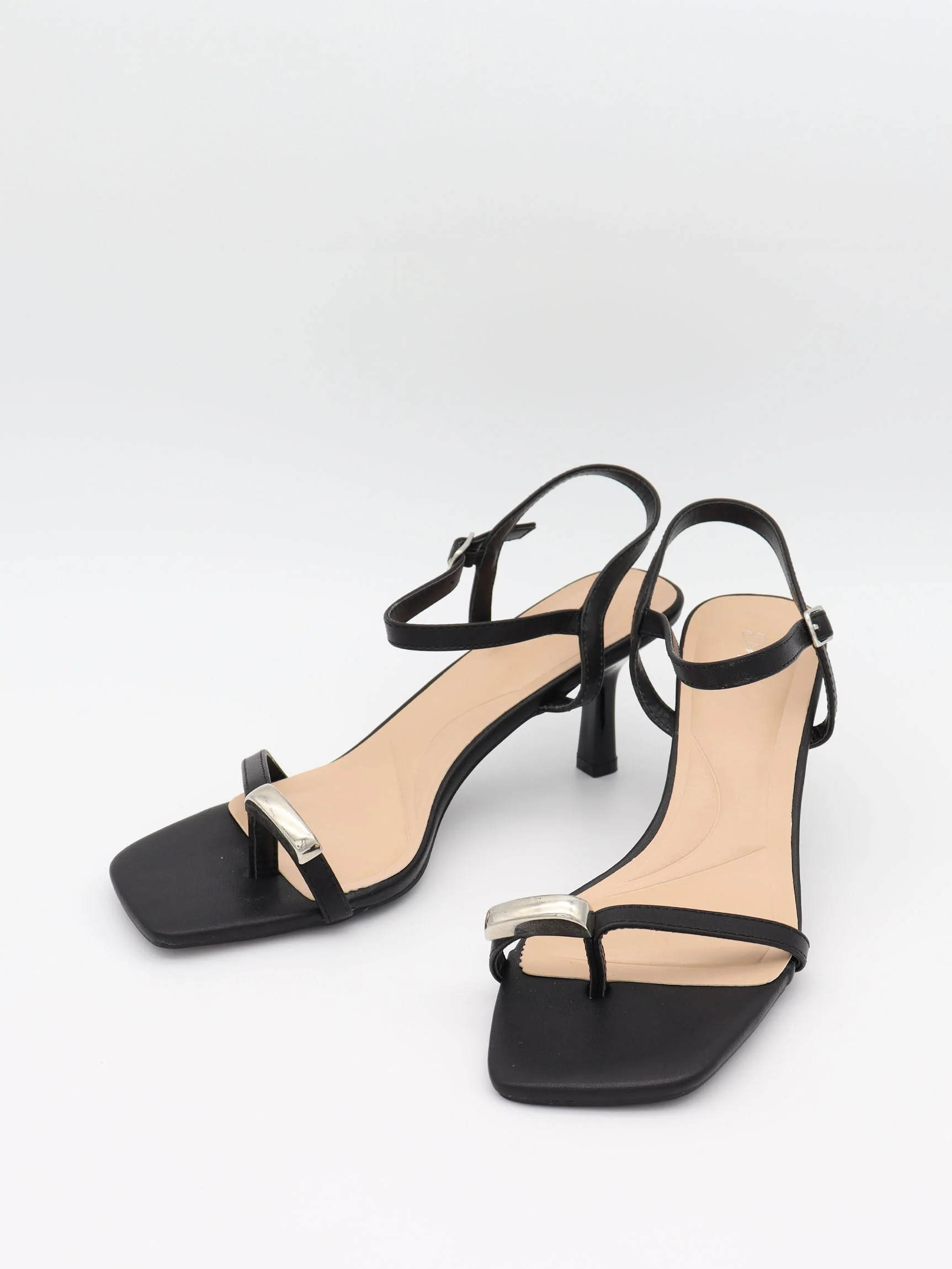 Prima heels - Black 5 Prima heels - Black