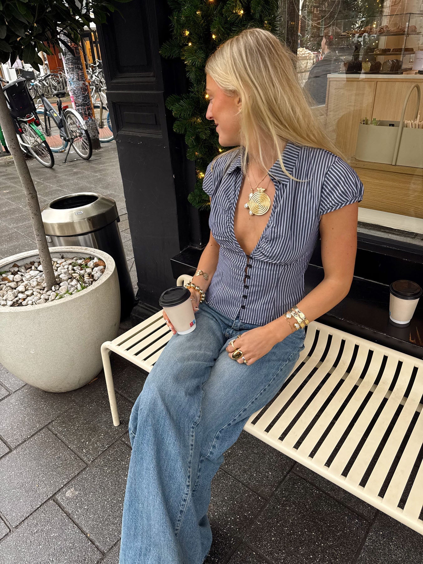 Scandivv striped shirt with cut out - Grey/white 9 Scandivv striped shirt with cut out - Grey/white