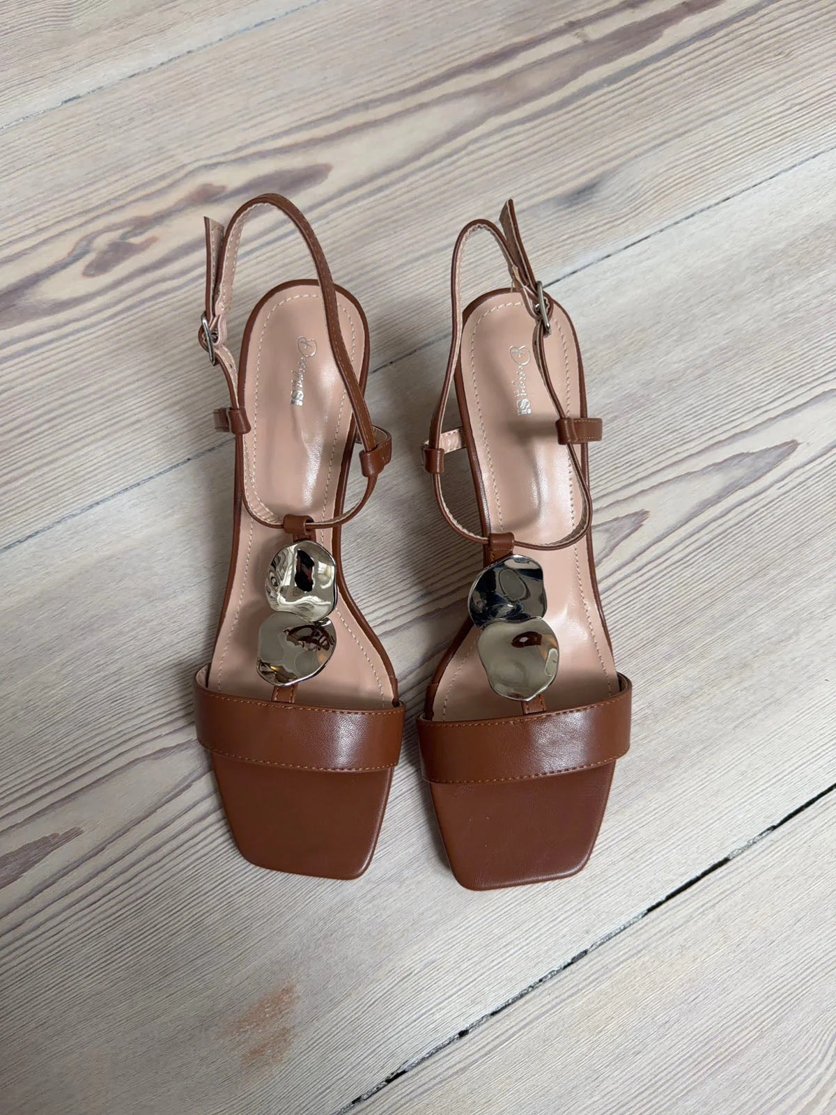 Spania heels with silver details – Brown 9 Spania heels with silver details – Brown